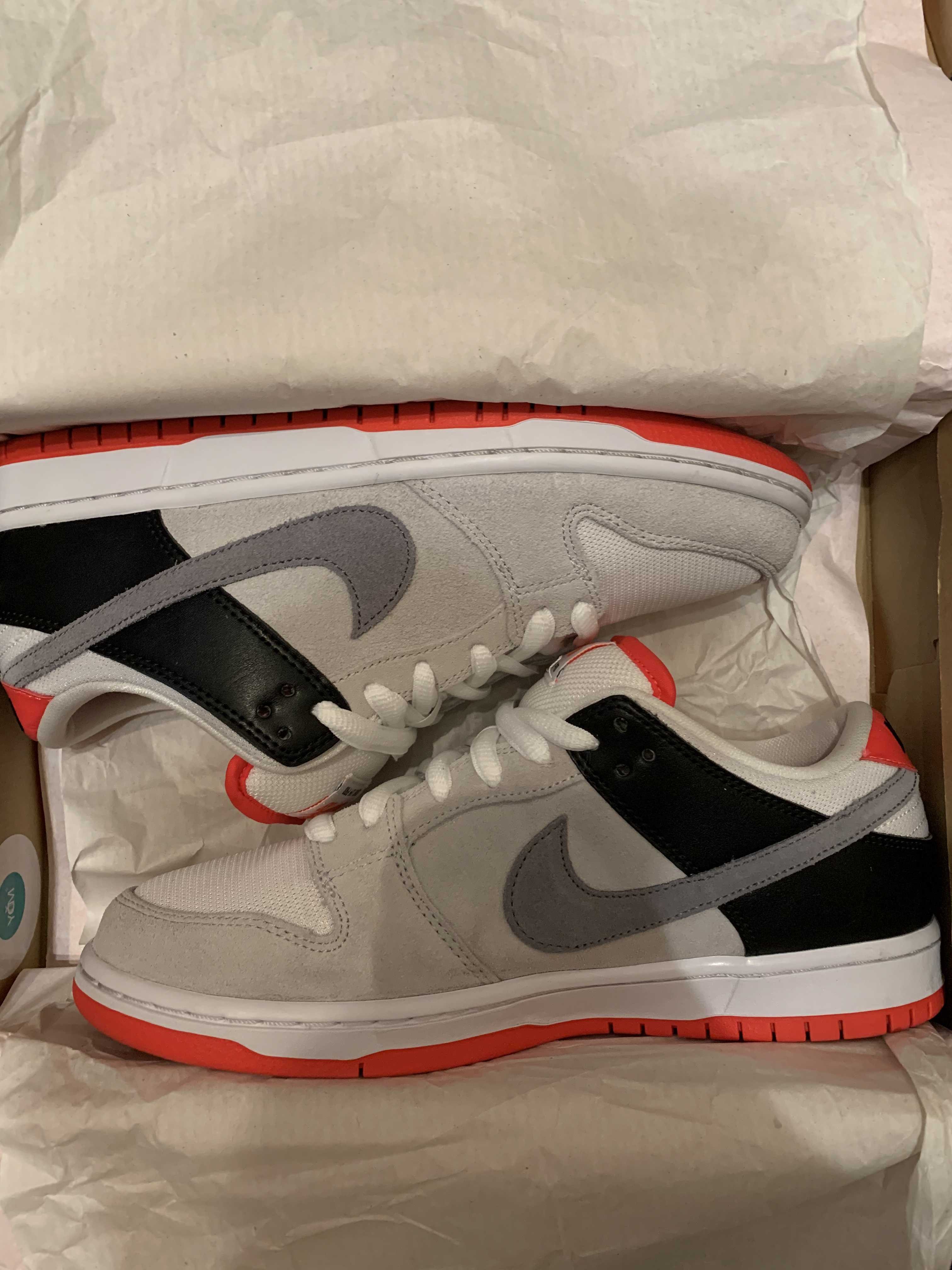 Nike SB Dunk Low "Infrared"