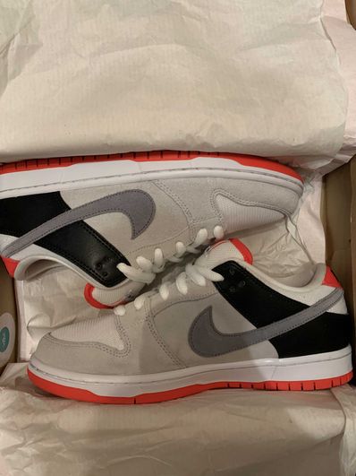 Nike SB Dunk Low "Infrared"