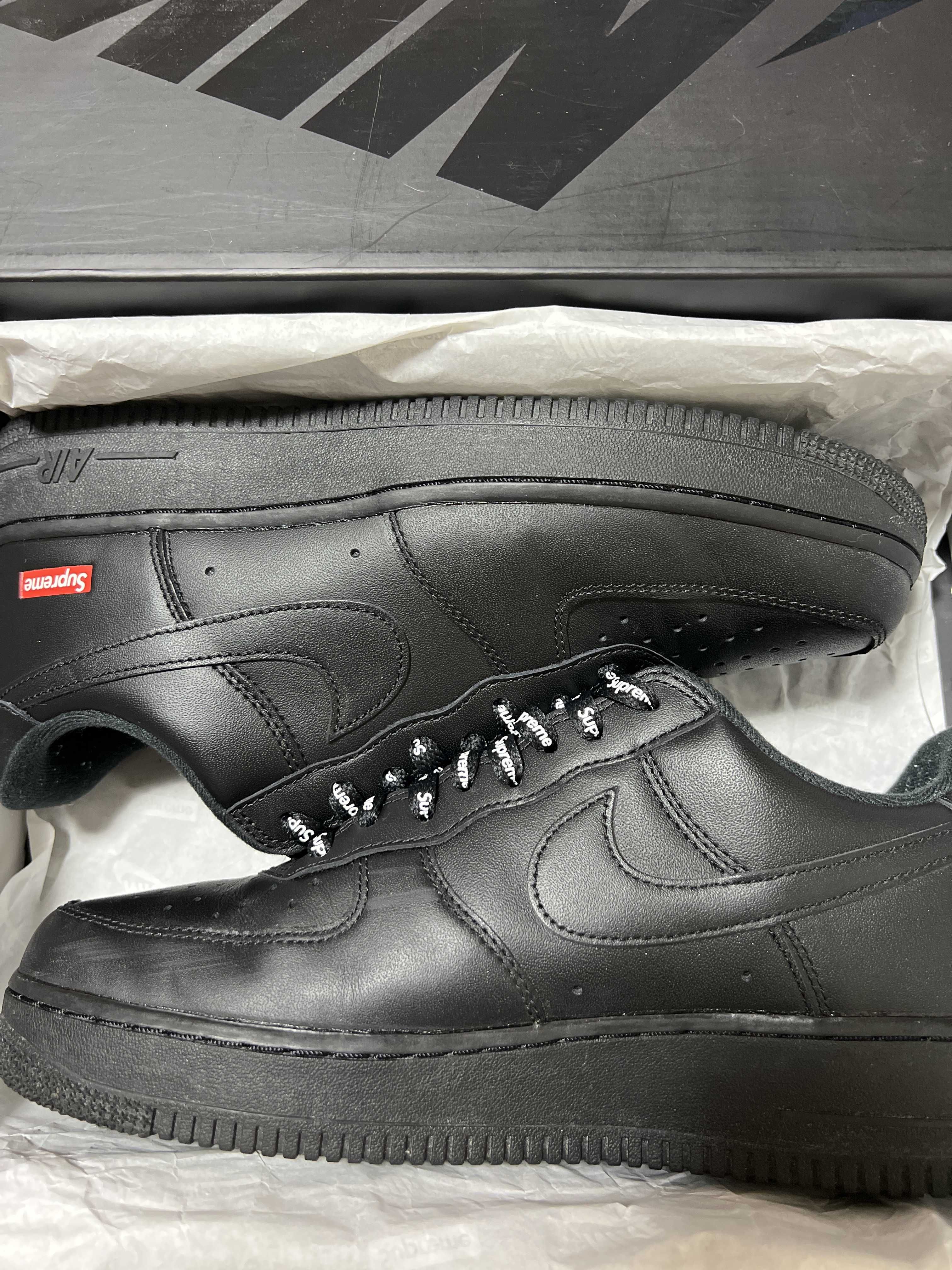 Supreme × Nike Air Force 1 Low "Black"