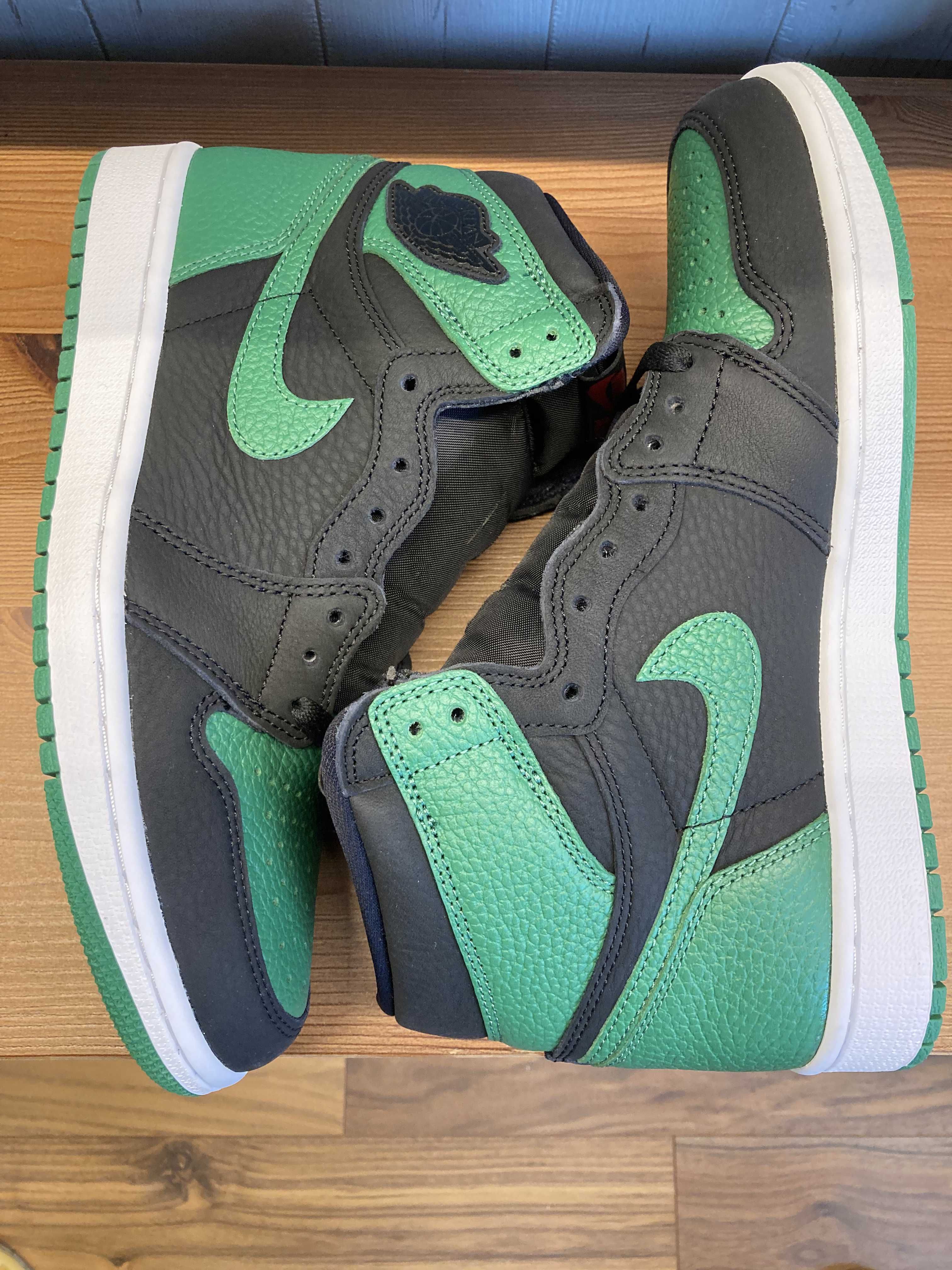 Nike Air Jordan 1 Retro High OG "Black/Pine Green" (2020)