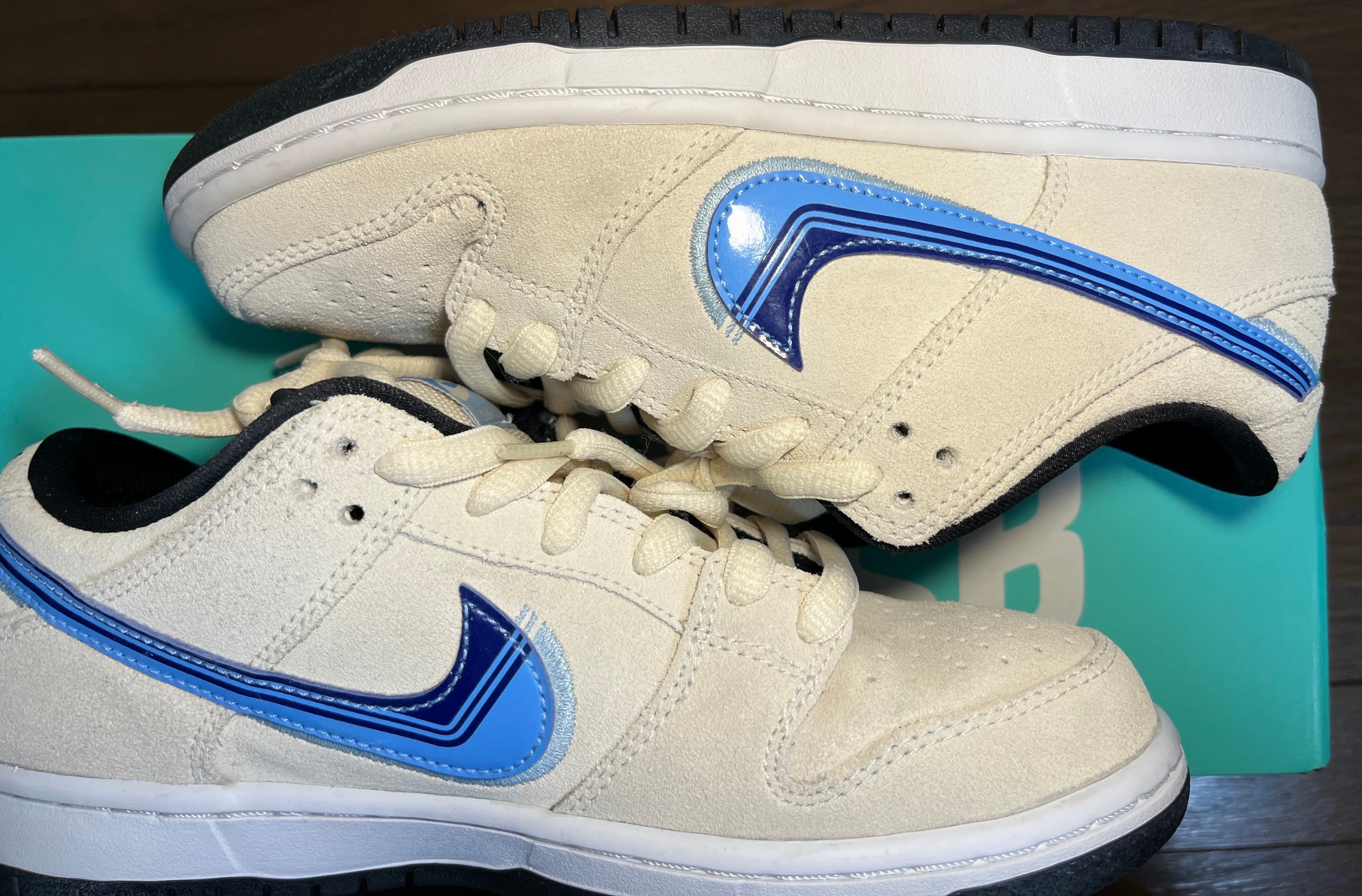 Nike SB Dunk Low "Light Cream" 