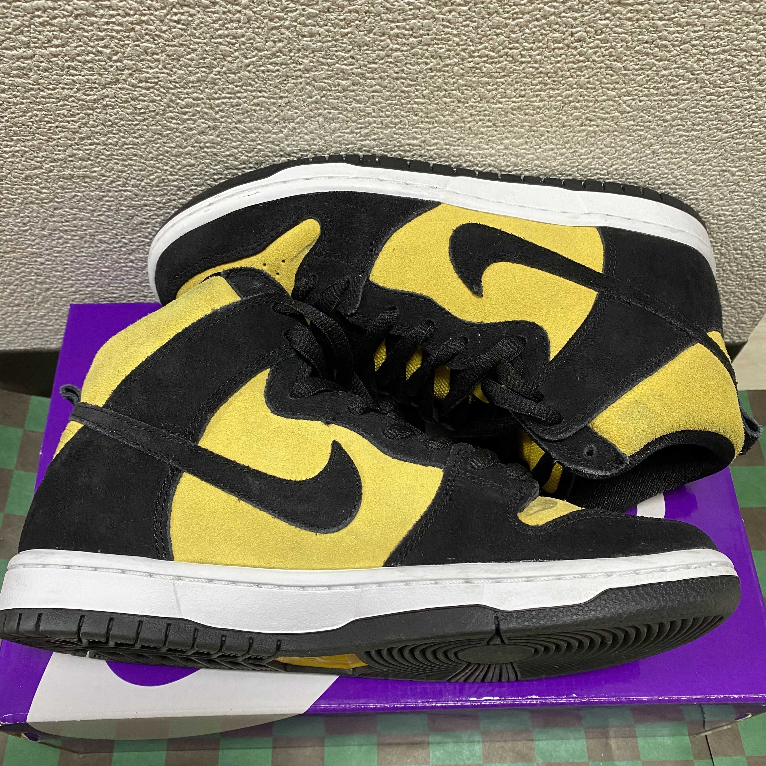 NIKE SB DUNK HIGH "MAIZE AND BLACK"