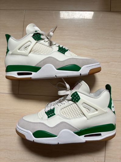 Nike SB × Air Jordan 4 Retro SP "Pine Green"