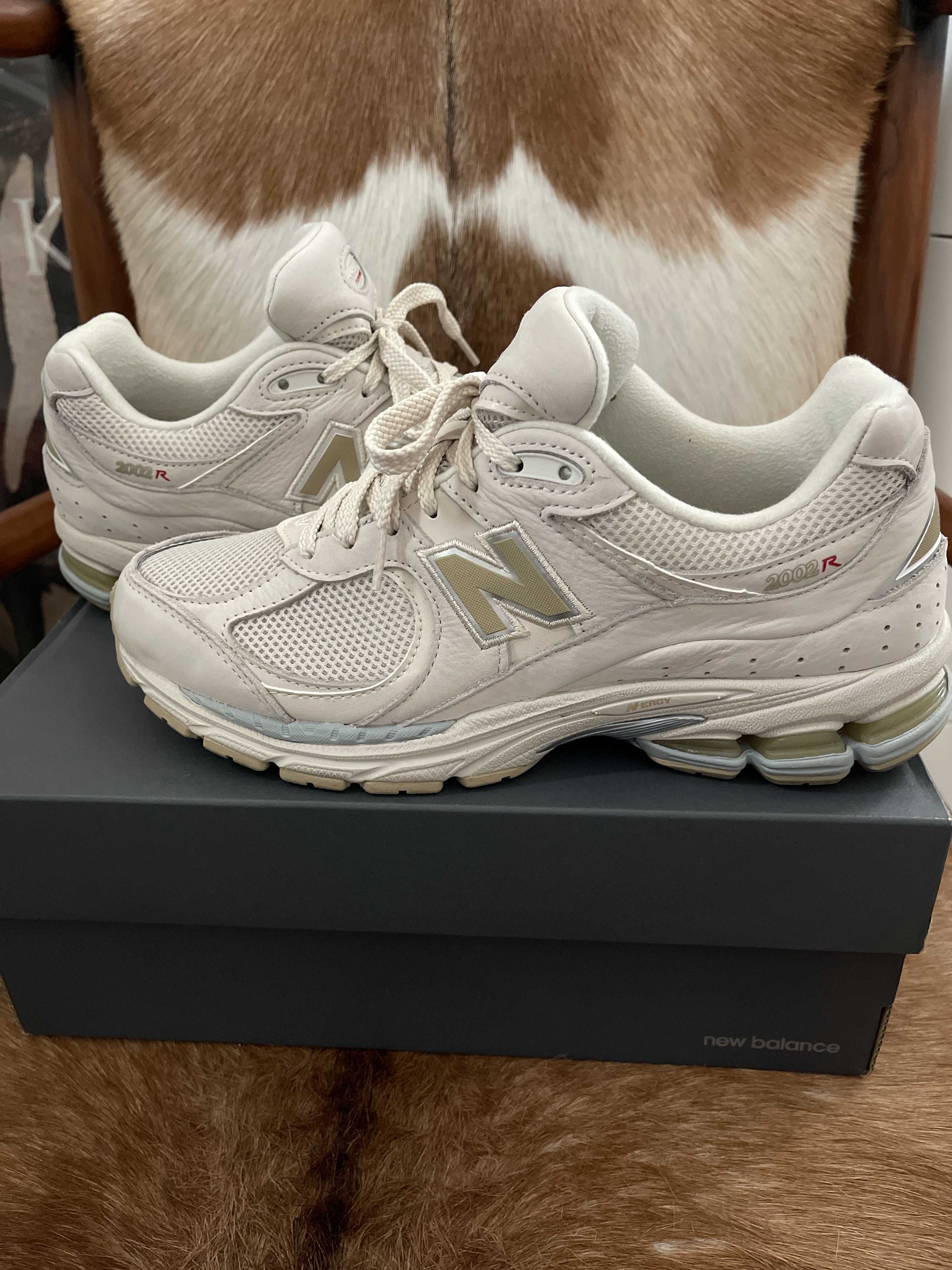 New Balance 2002R "Gray/Khaki/Silver"
