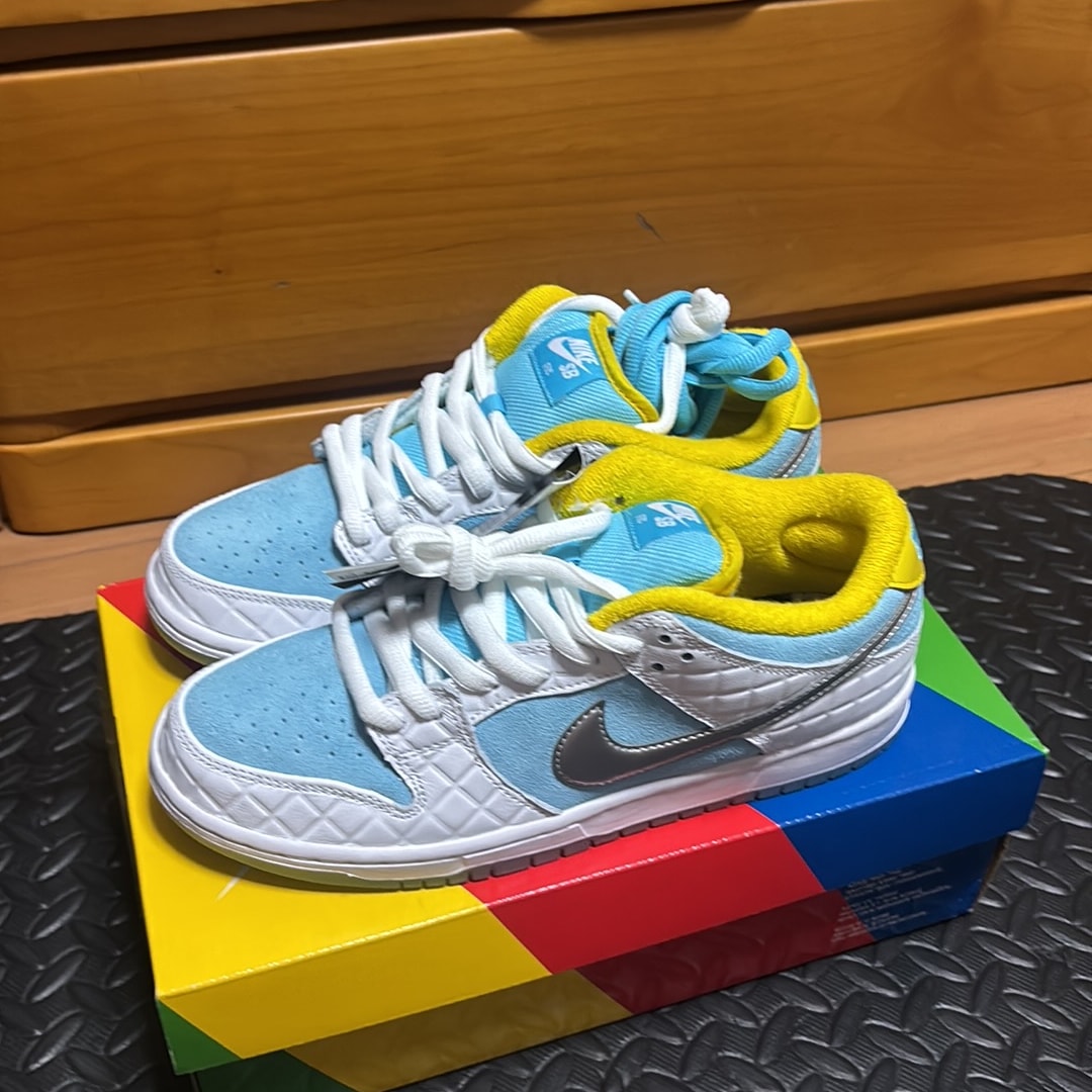 FTC × Nike SB Dunk Low "White/Blue"