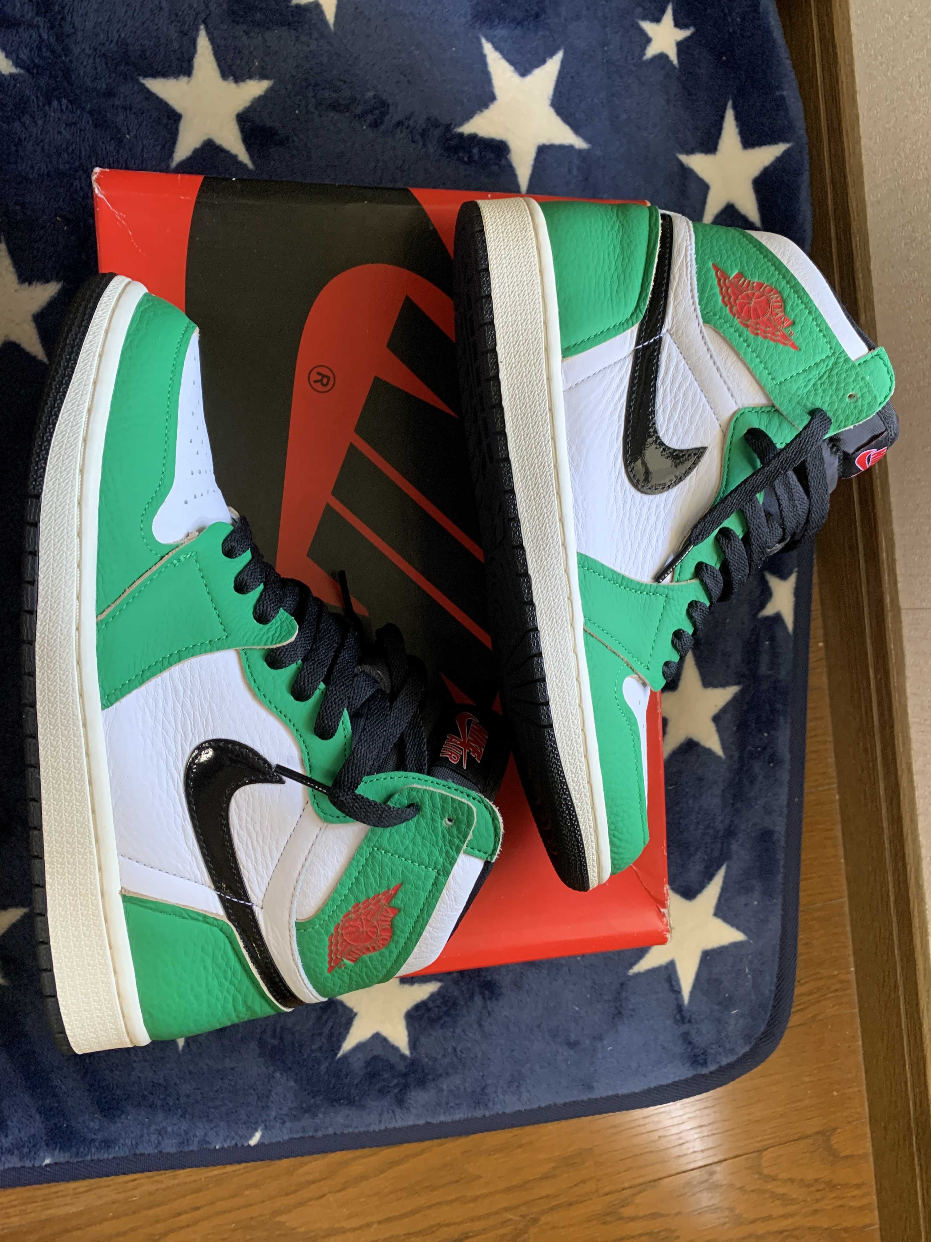 Nike Women's Air Jordan 1 High OG "Lucky Green/White-Sail-Black"   