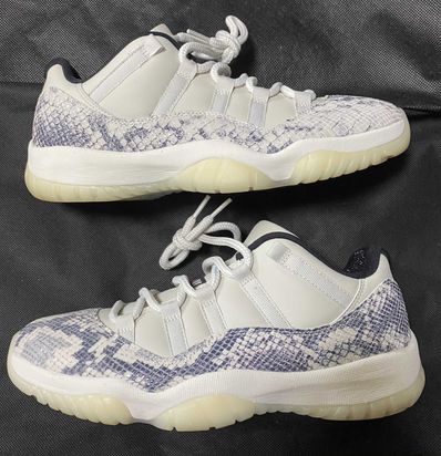 Nike Air Jordan 11 Low Snakeskin "Light Bone/University Red/Sail/Black"