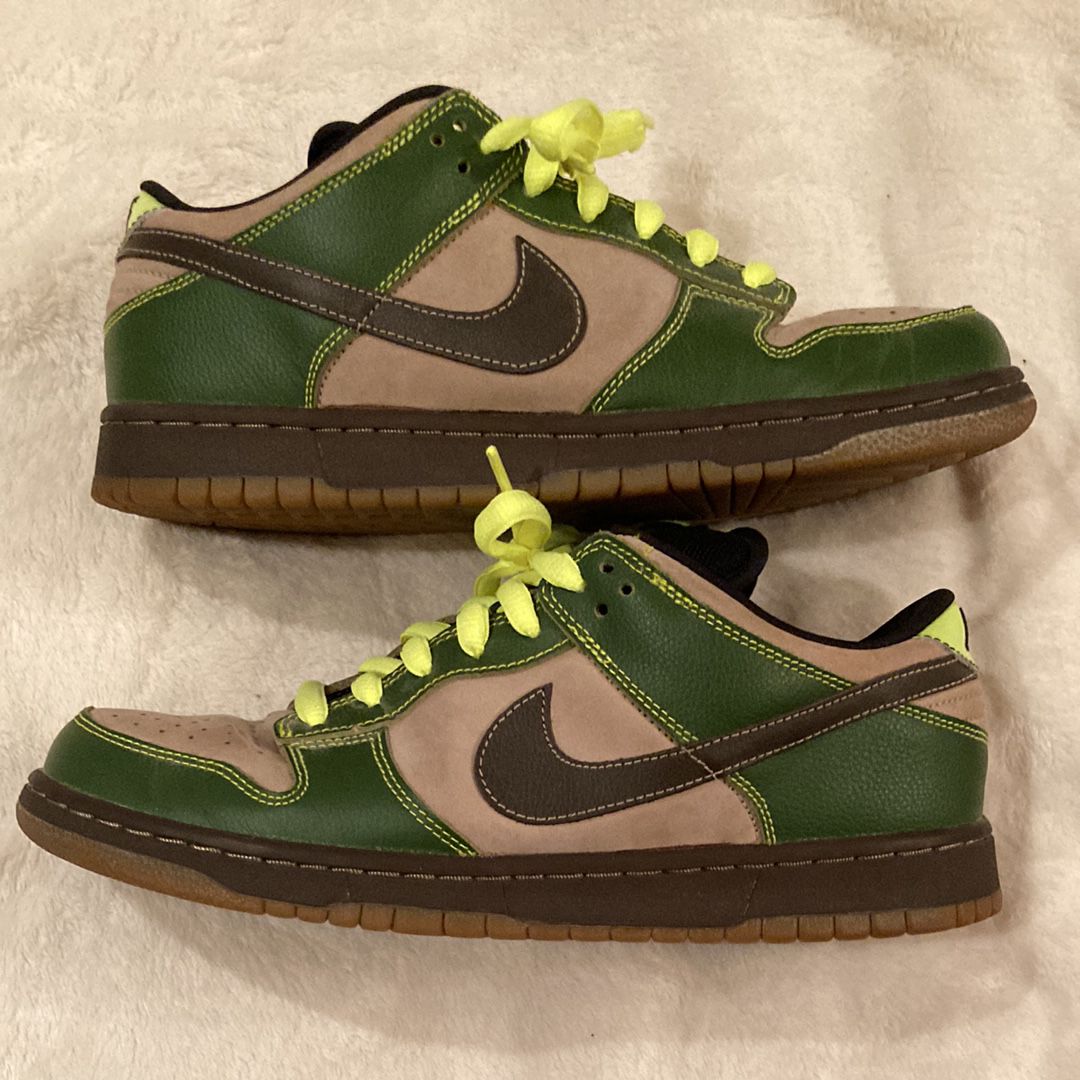Nike SB Dunk Low "Jedi"