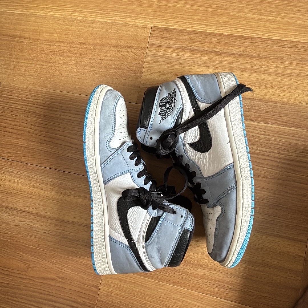 Nike Air Jordan 1 High OG "University Blue"