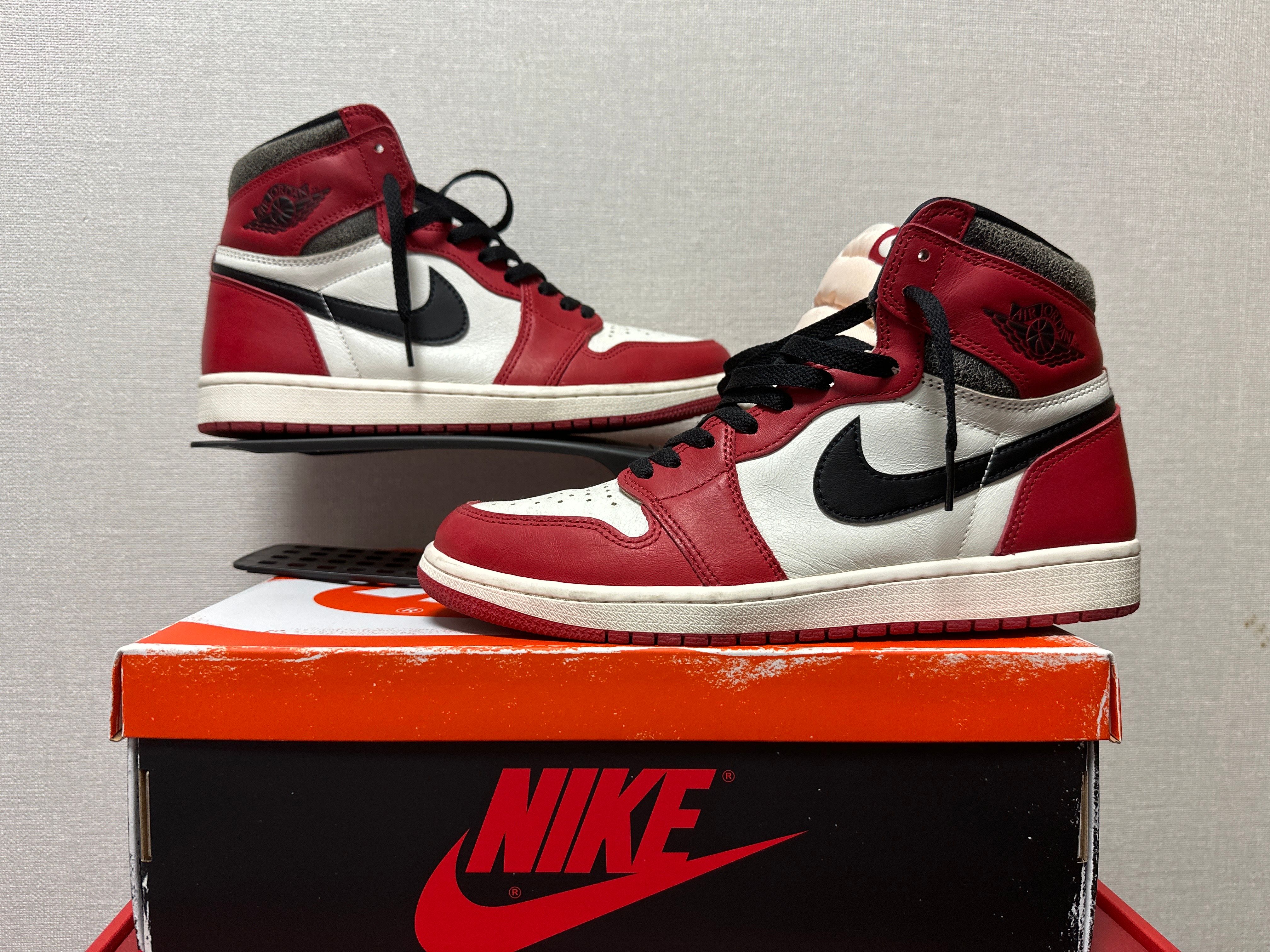 Nike Air Jordan 1 High OG "Lost & Found/Chicago"