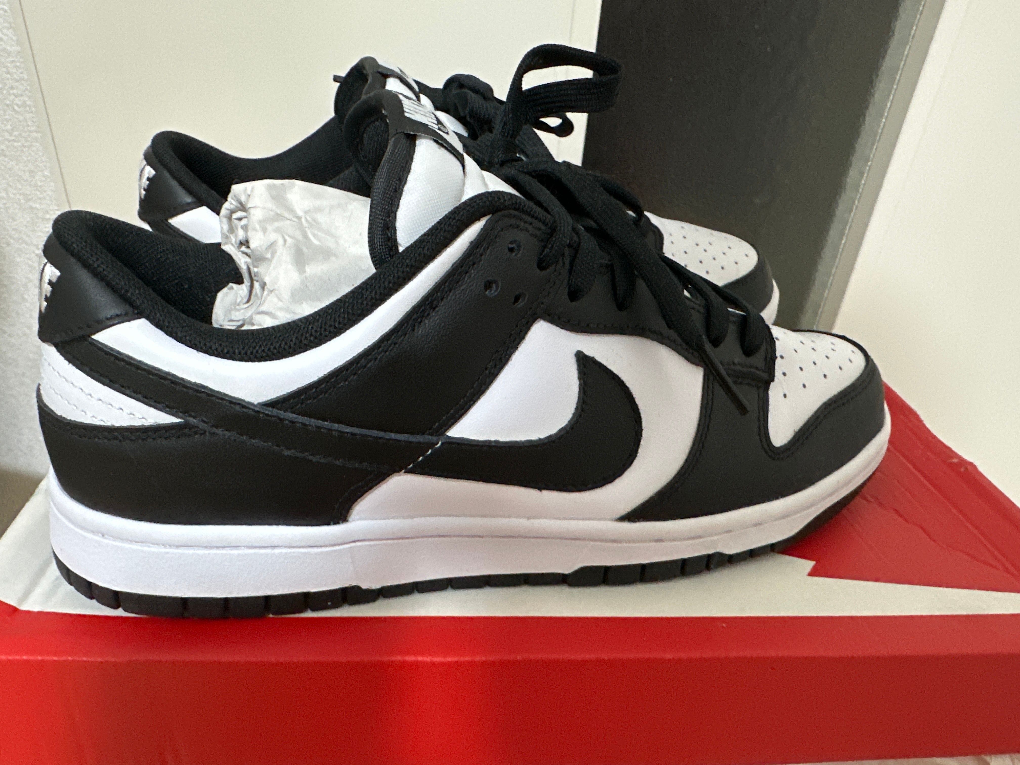Nike Dunk Low Retro "Panda/White/Black"