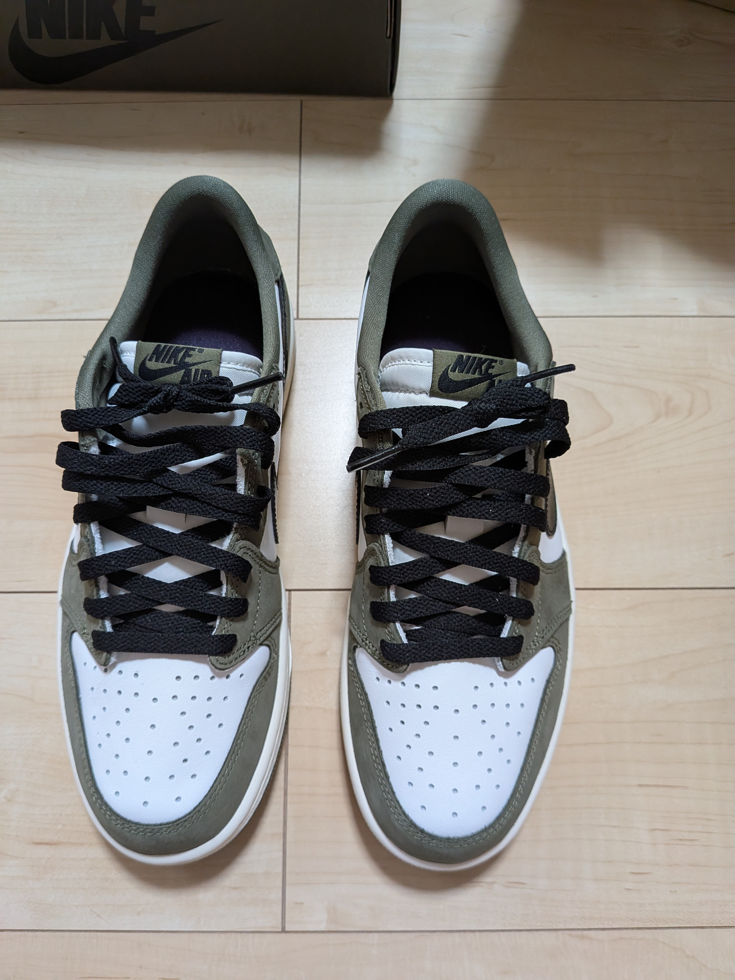 Nike Air Jordan 1 Low OG "Medium Olive and Summit White"