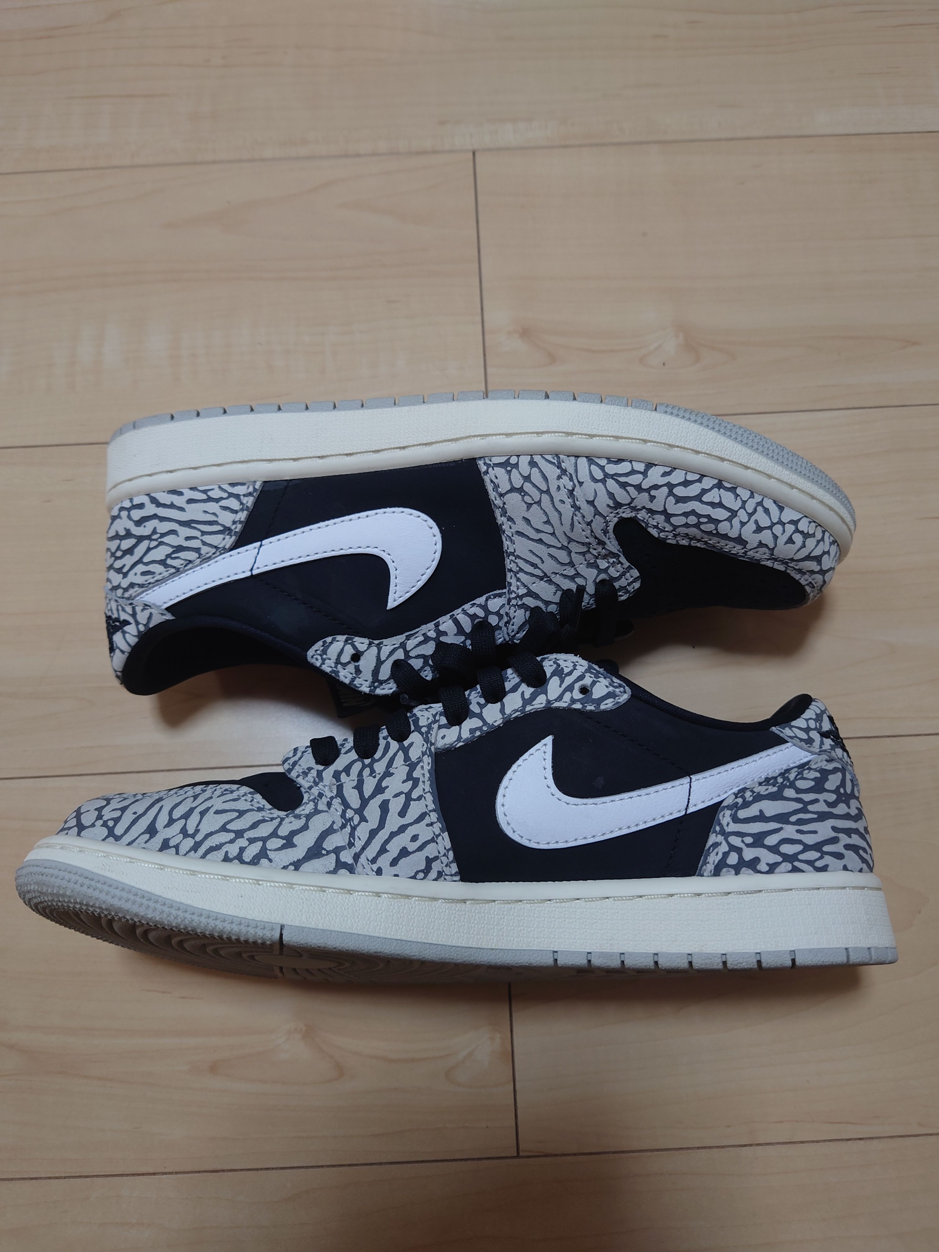Nike Air Jordan 1 Retro Low OG "Black Cement"