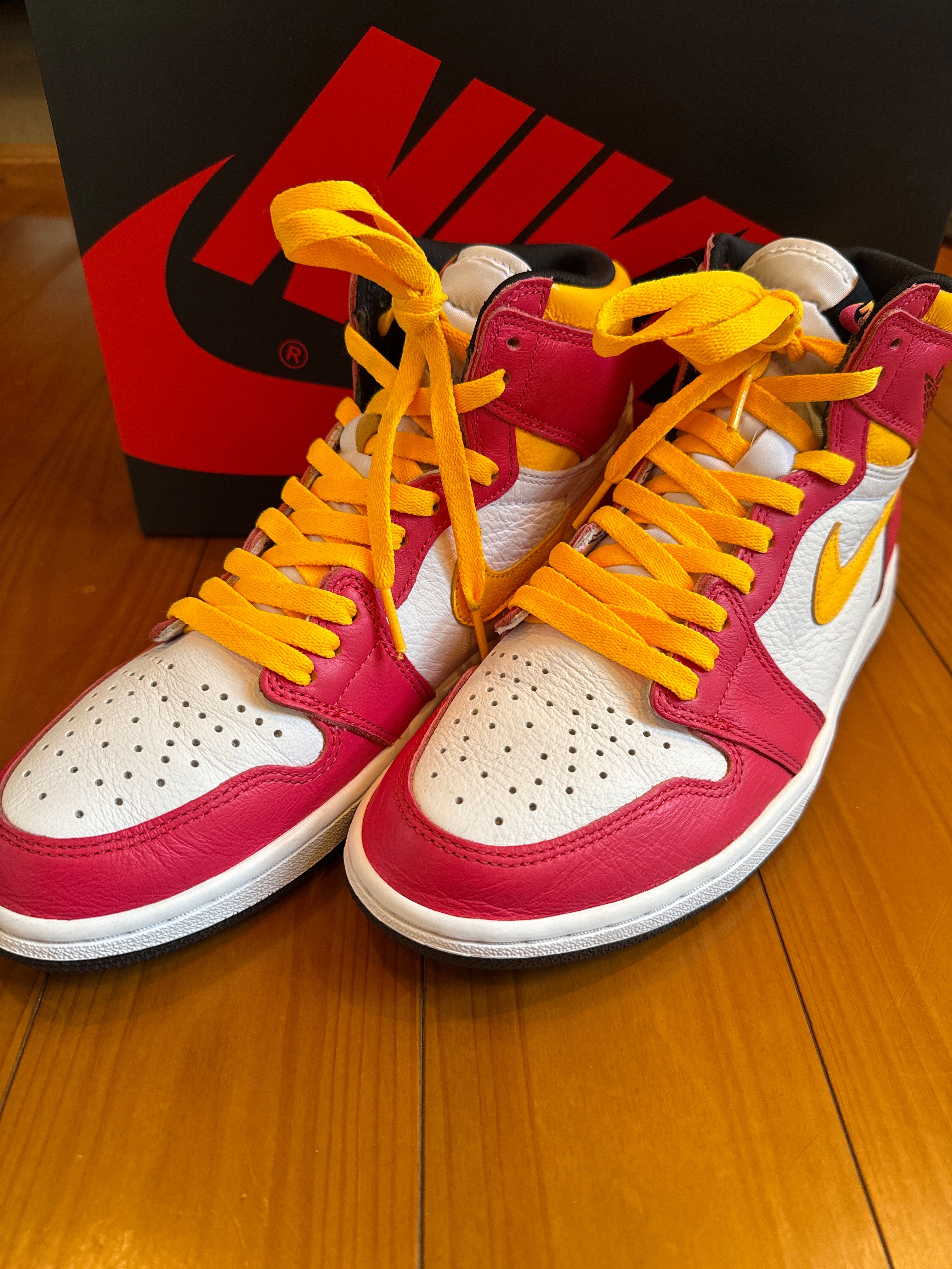 Nike Air Jordan 1 High OG "Light Fusion Red"