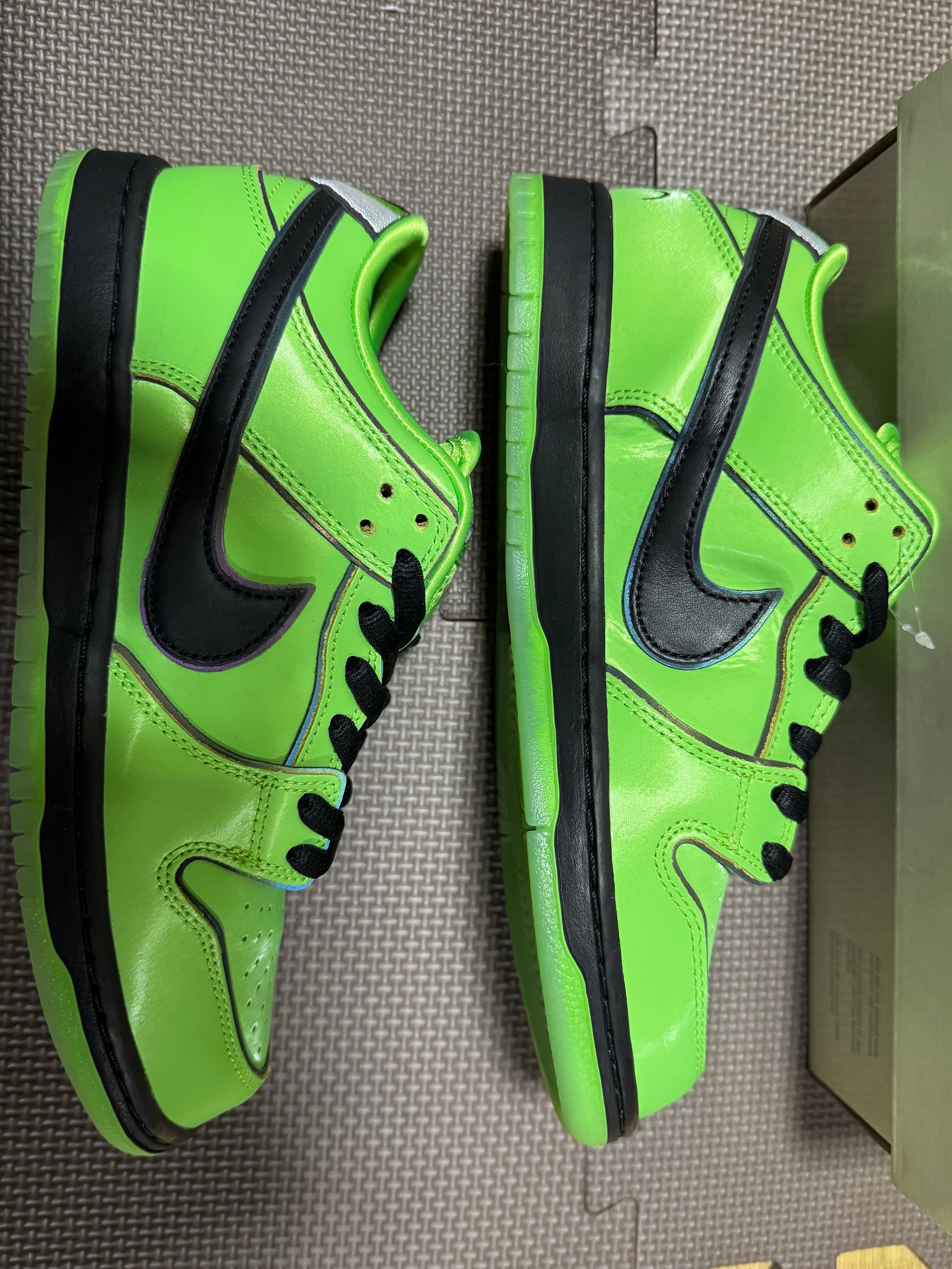 The Powerpuff Girls × Nike SB Dunk Low Pro QS "Buttercup"