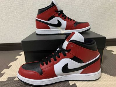 Nike Air Jordan 1 Mid "Chicago Black Toe"