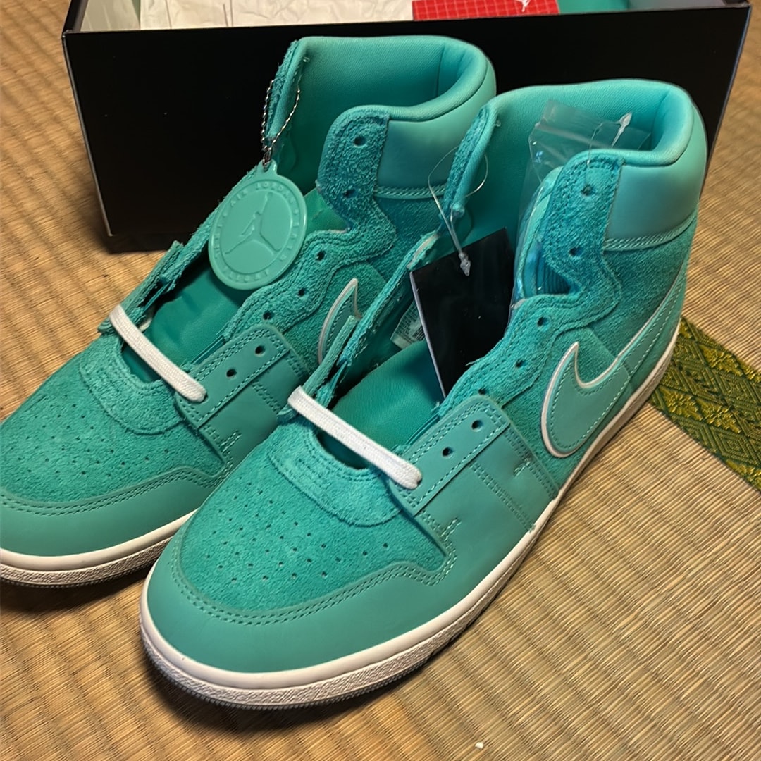 Corporate × Nike Jordan Air Ship SP "Light Menta"