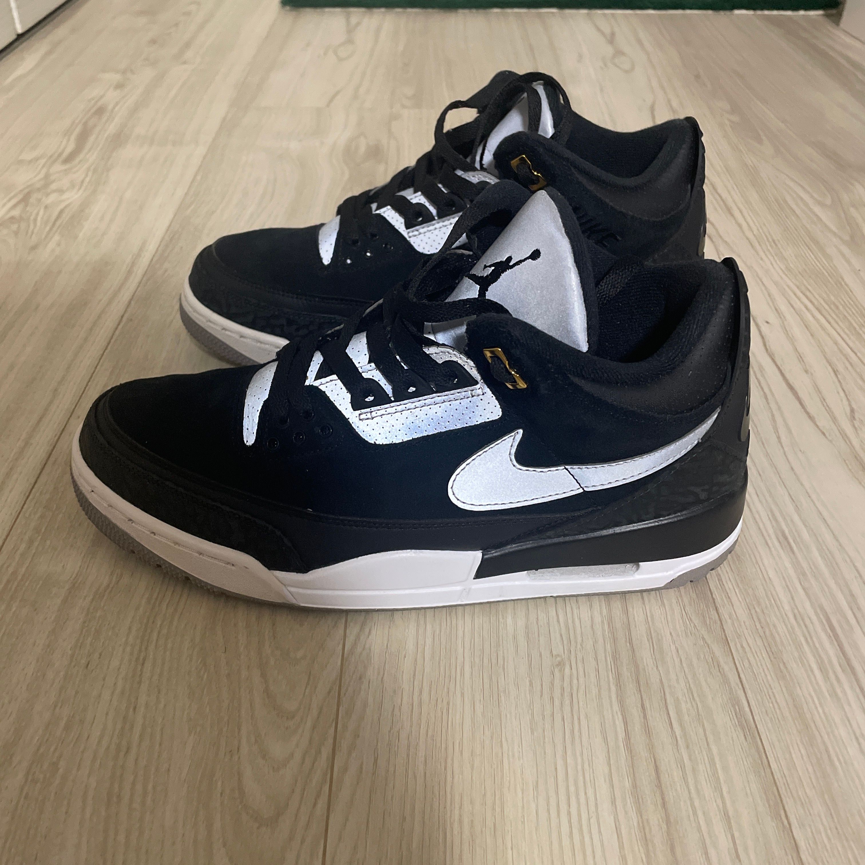 Nike Air Jordan 3 Retro Tinker "Black/Cement Grey"