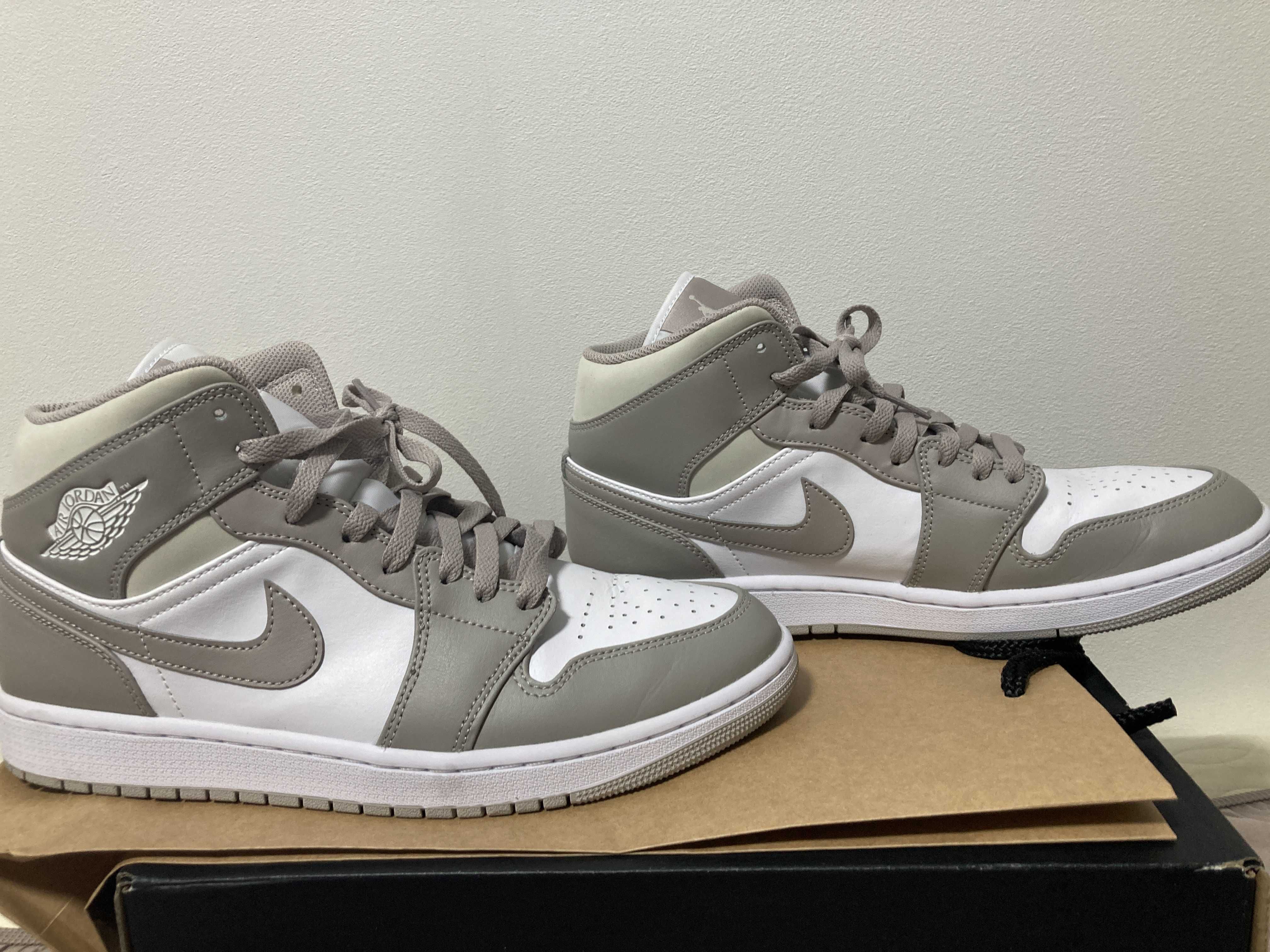 Nike Air Jordan 1 Mid "Linen"