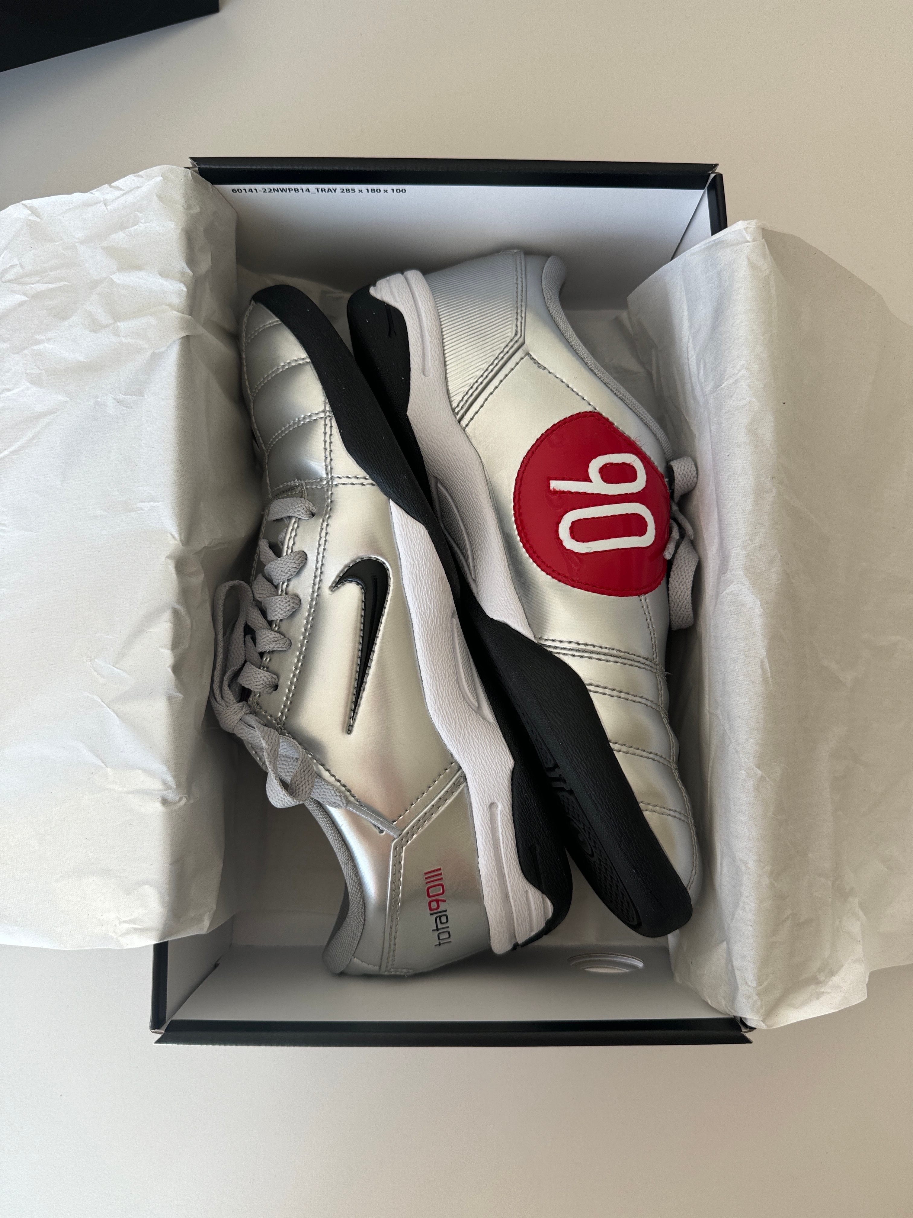 ナイキ トータル90 3 SP "メタリックシルバー アンド ブラック"