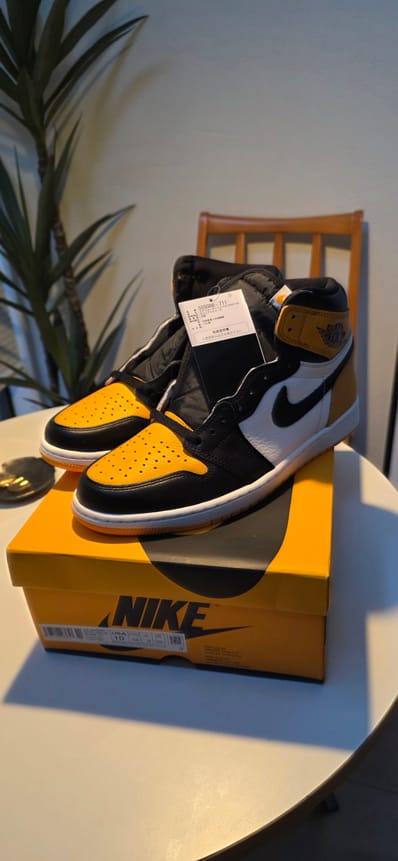 Nike Air Jordan 1 Retro High OG "Taxi"