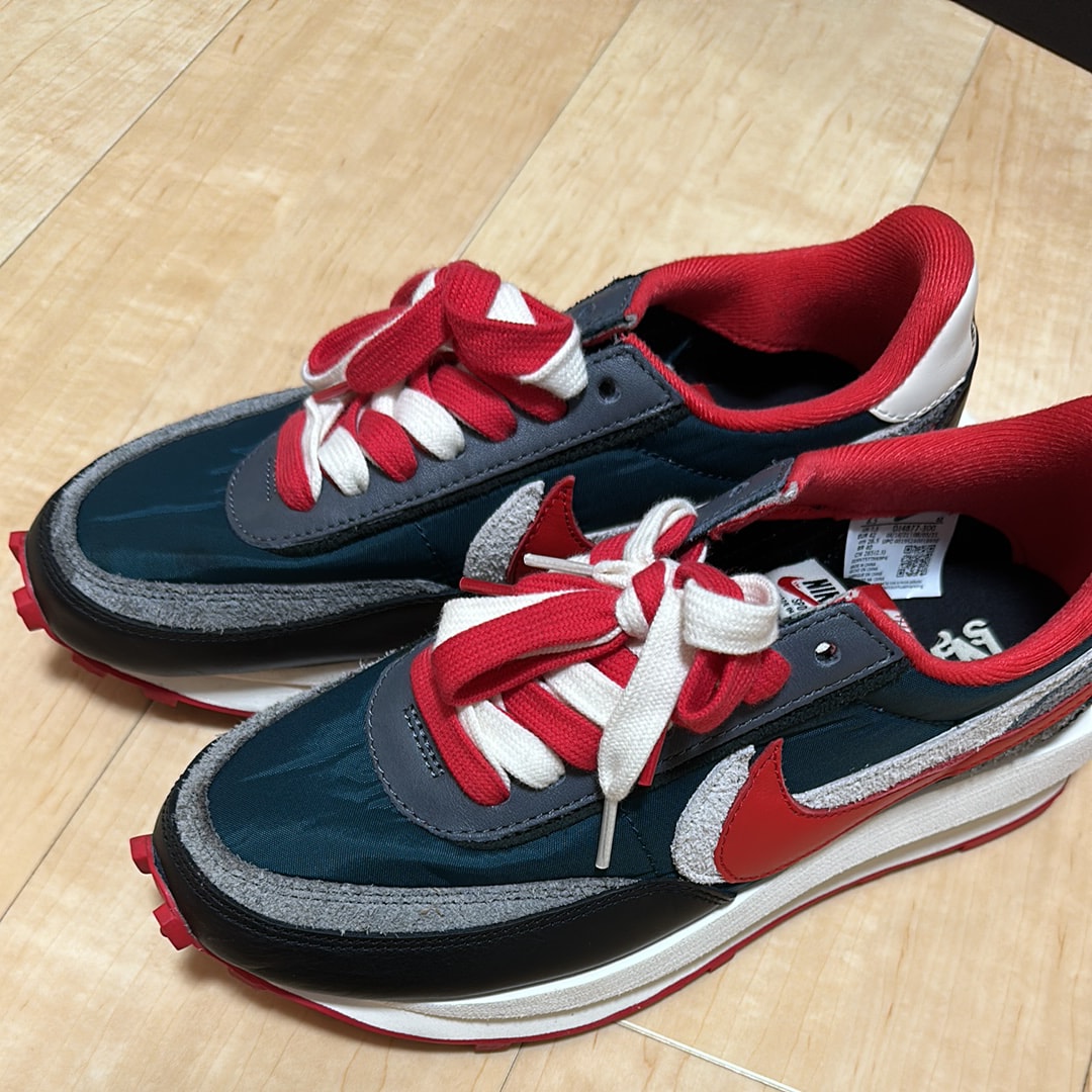 UNDERCOVER × sacai × Nike LD Waffle "Midnight Spruce/Pale Ivory-Dark Grey-University Red"