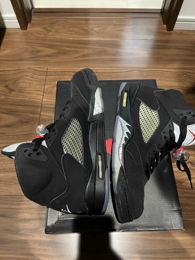 Nike Air Jordan 5 Retro OG "Black/Fire Red/Metallic Silver/White" (2016)