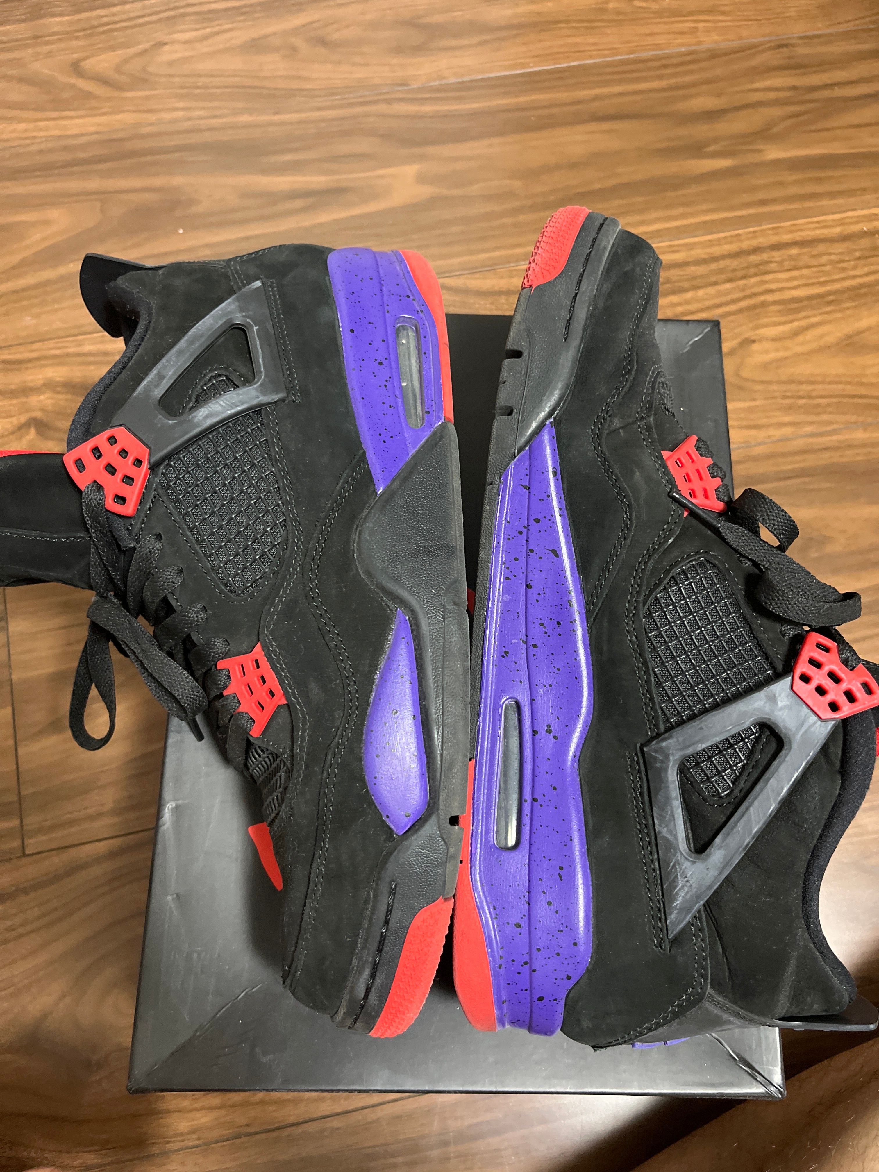 NIKE AIR JORDAN 4 RETRO "RAPTORS"