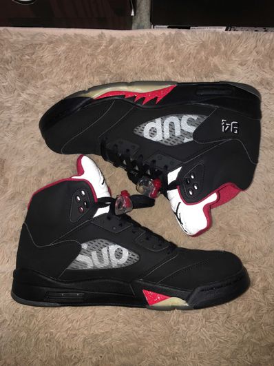 Supreme × Nike Air Jordan 5 Retro "Black"