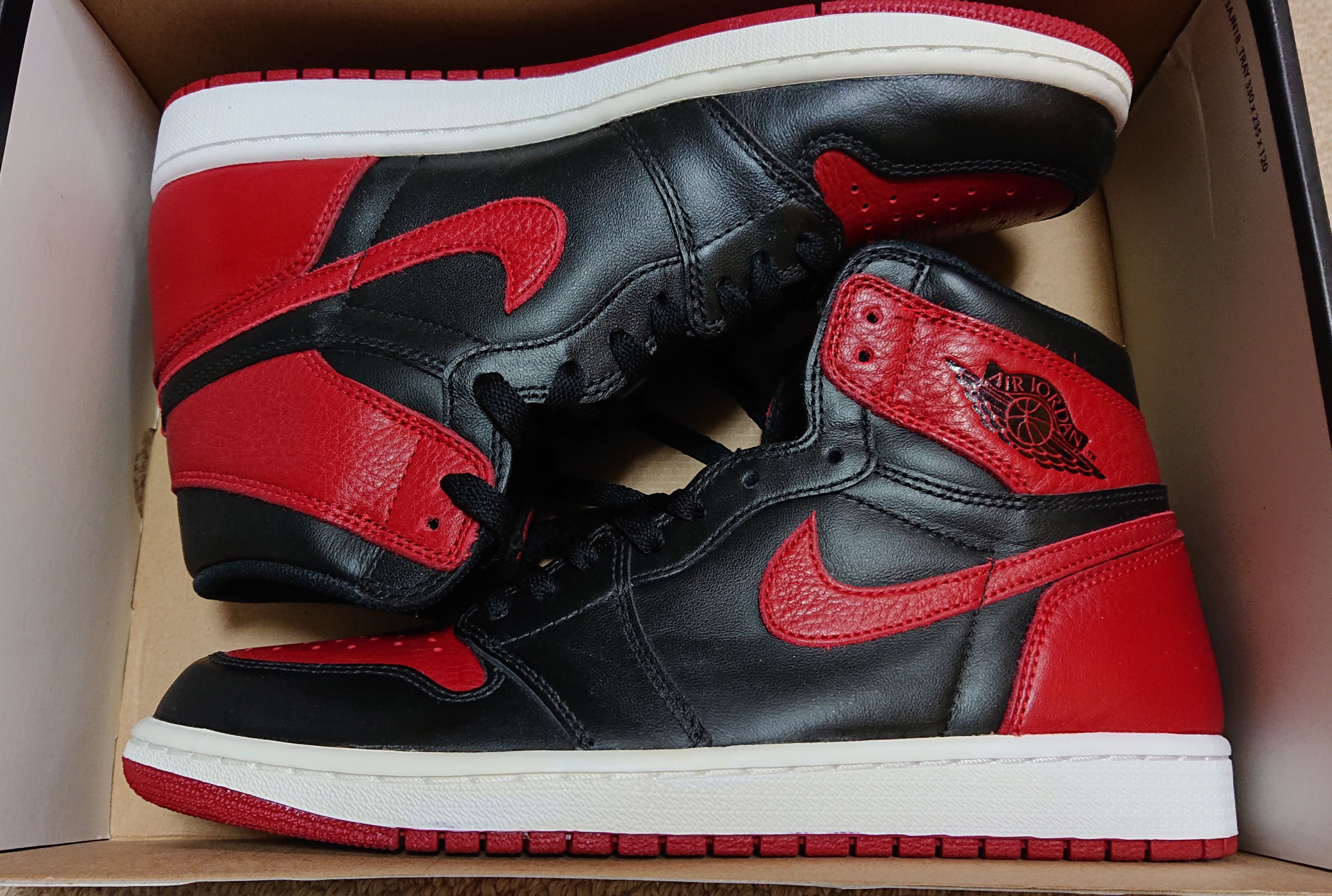 Nike Air Jordan 1 Retro High OG "Bred/Banned" (2016)