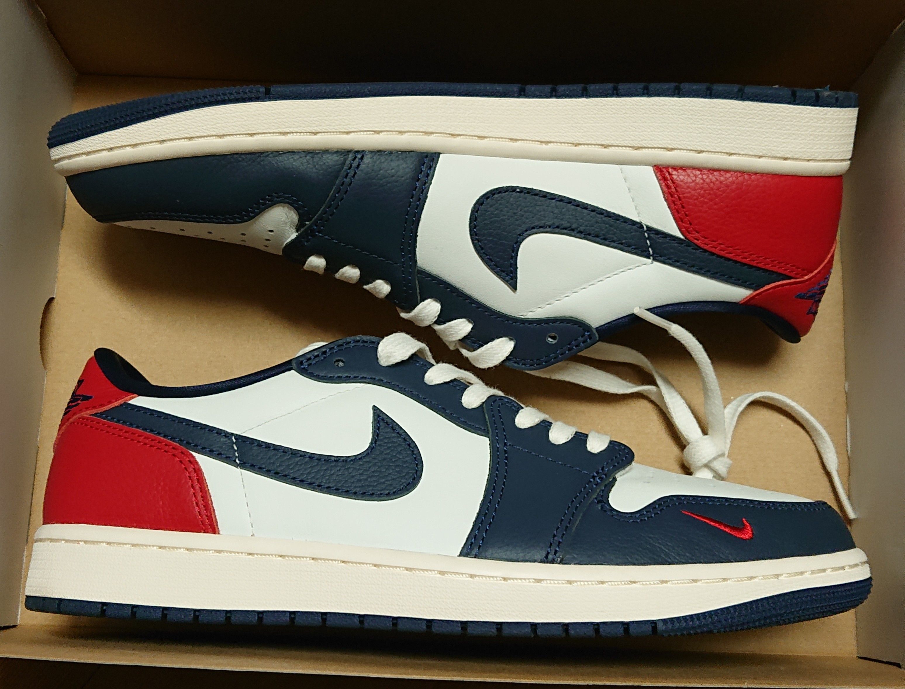 Nike Air Jordan 1 Retro Low OG "Howard/Gym Red and Midnight Navy"