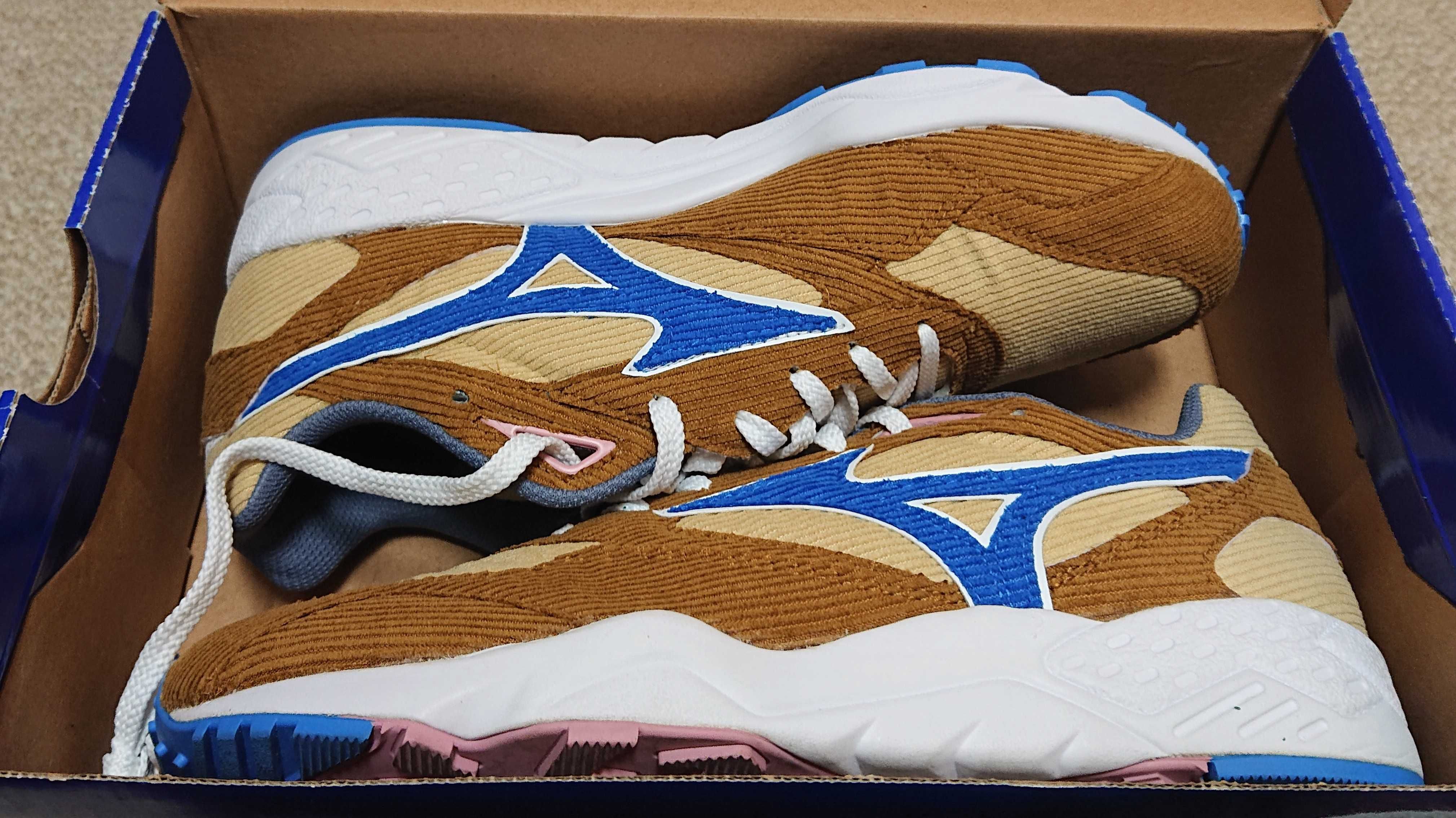 SHINZO PARIS × MIZUNO CONTENDER "KAZOKU"