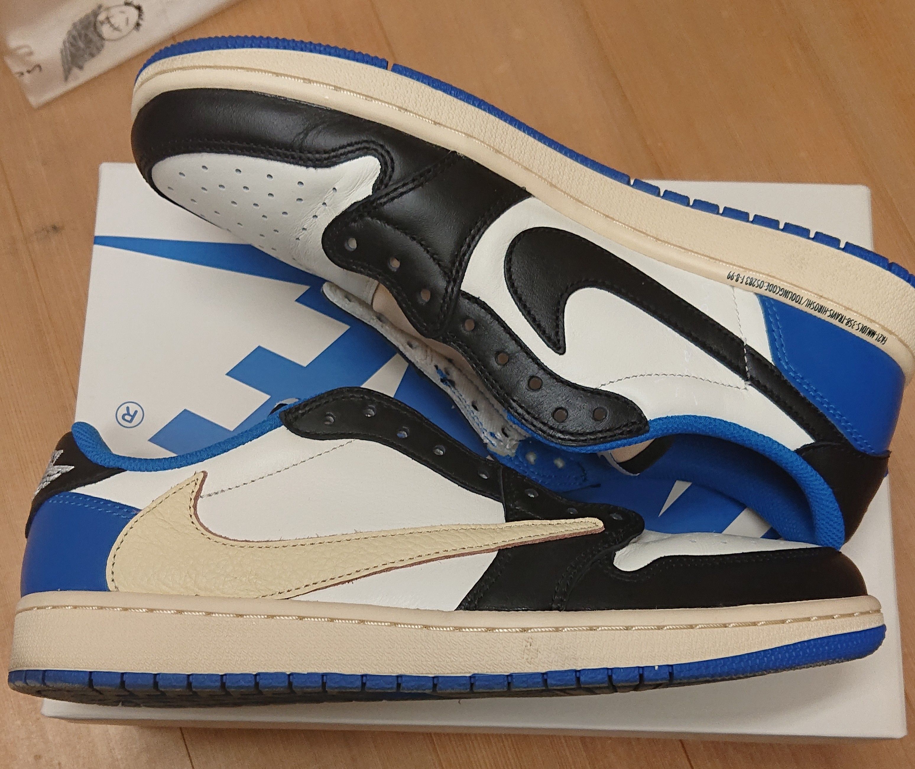 Travis Scott × fragment design × Nike Air Jordan 1 Low OG SP "Military Blue"