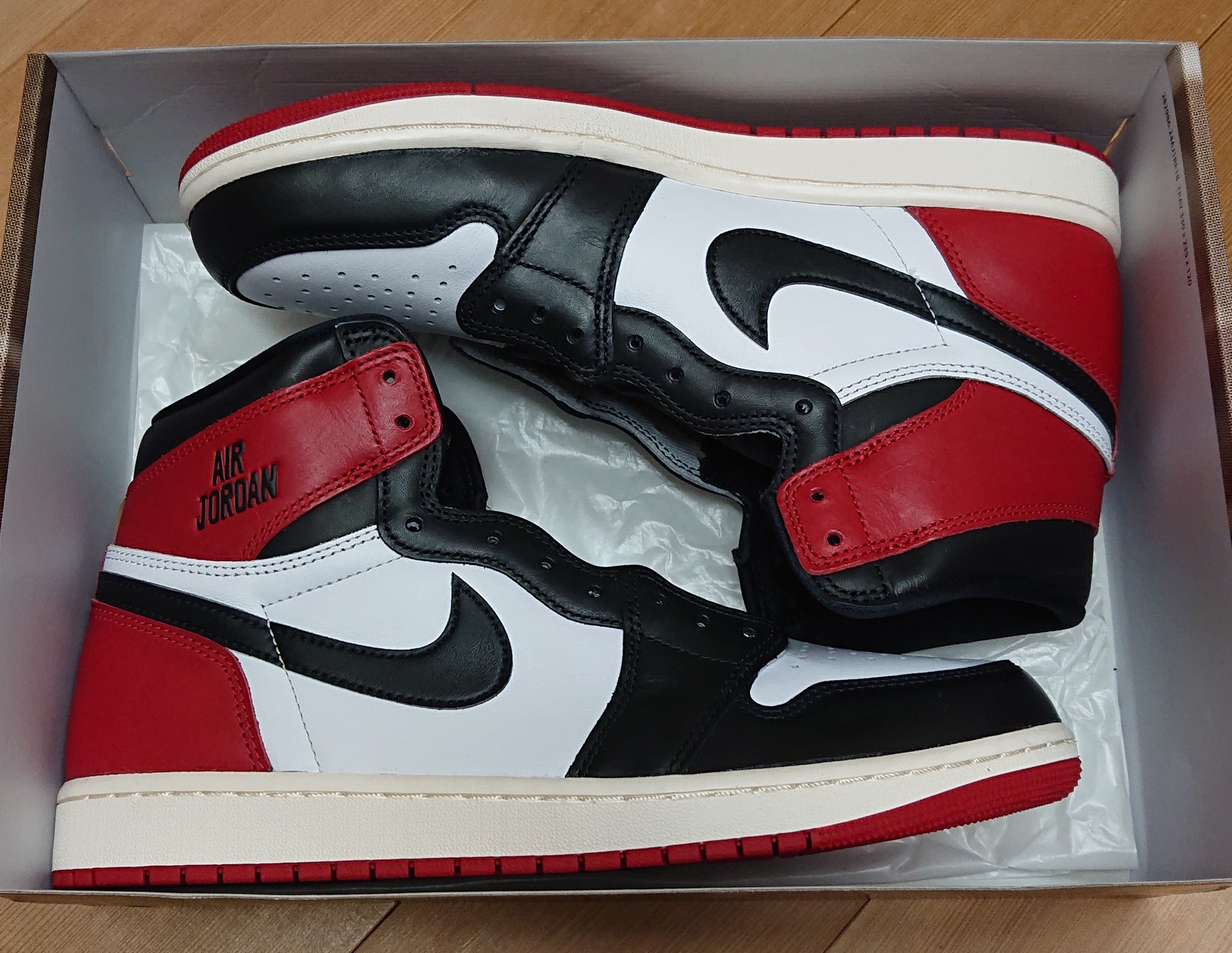 Nike Air Jordan 1 Retro High OG "Black Toe Reimagined"