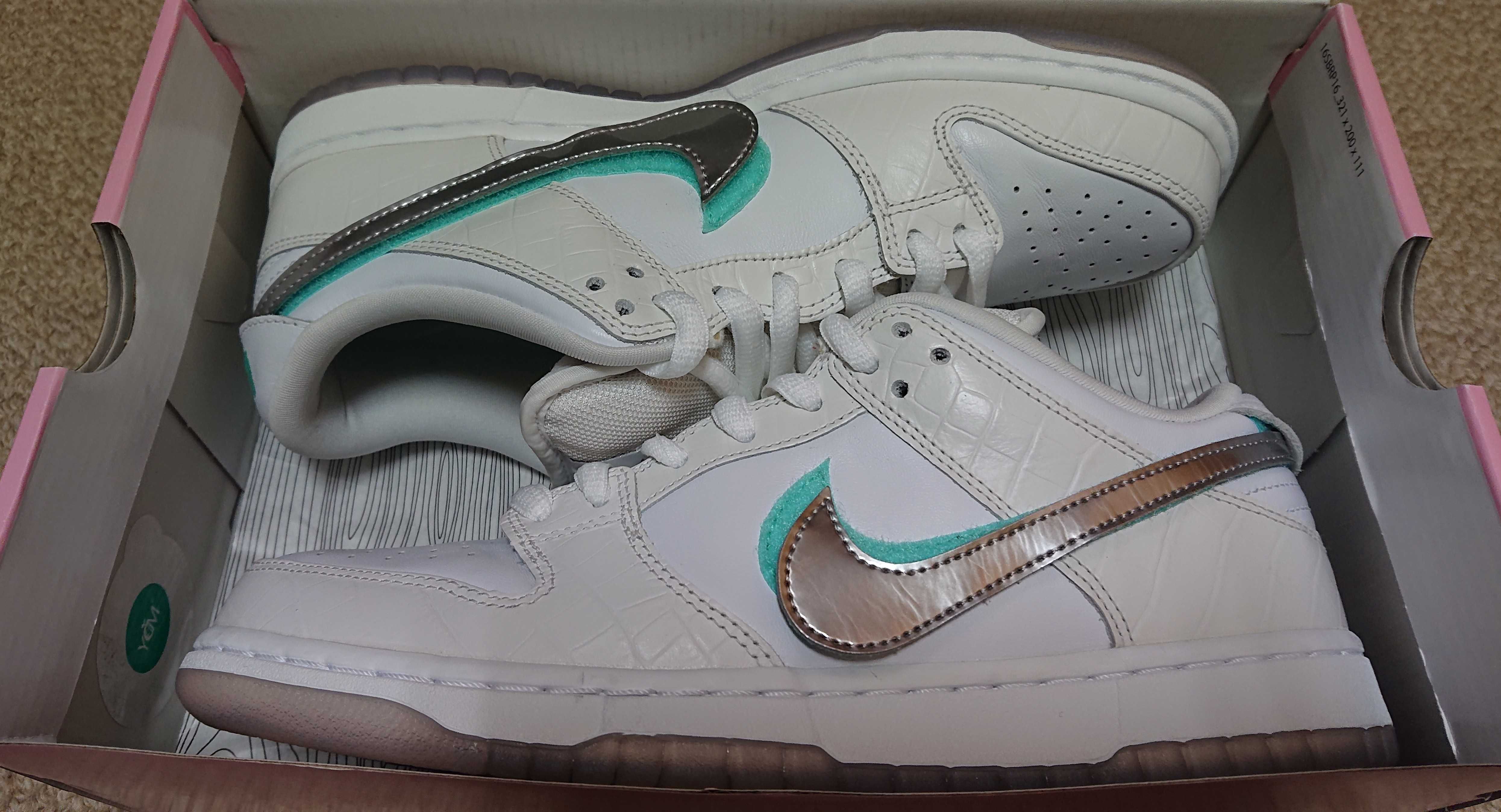 Diamond Supply Co. × Nike SB Dunk Low Pro "White"