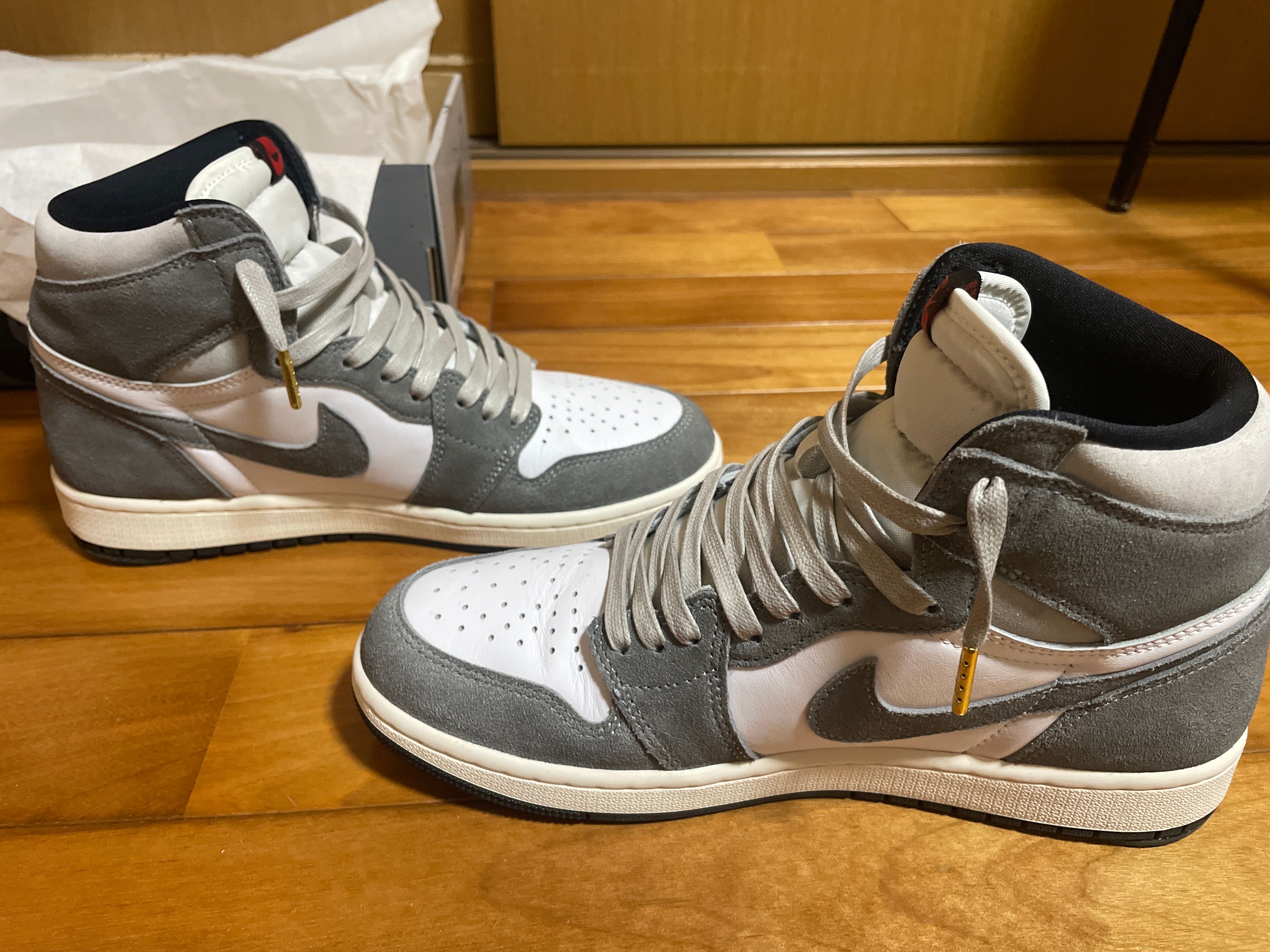 Nike Air Jordan 1 Retro High OG "Black and Smoke Grey"