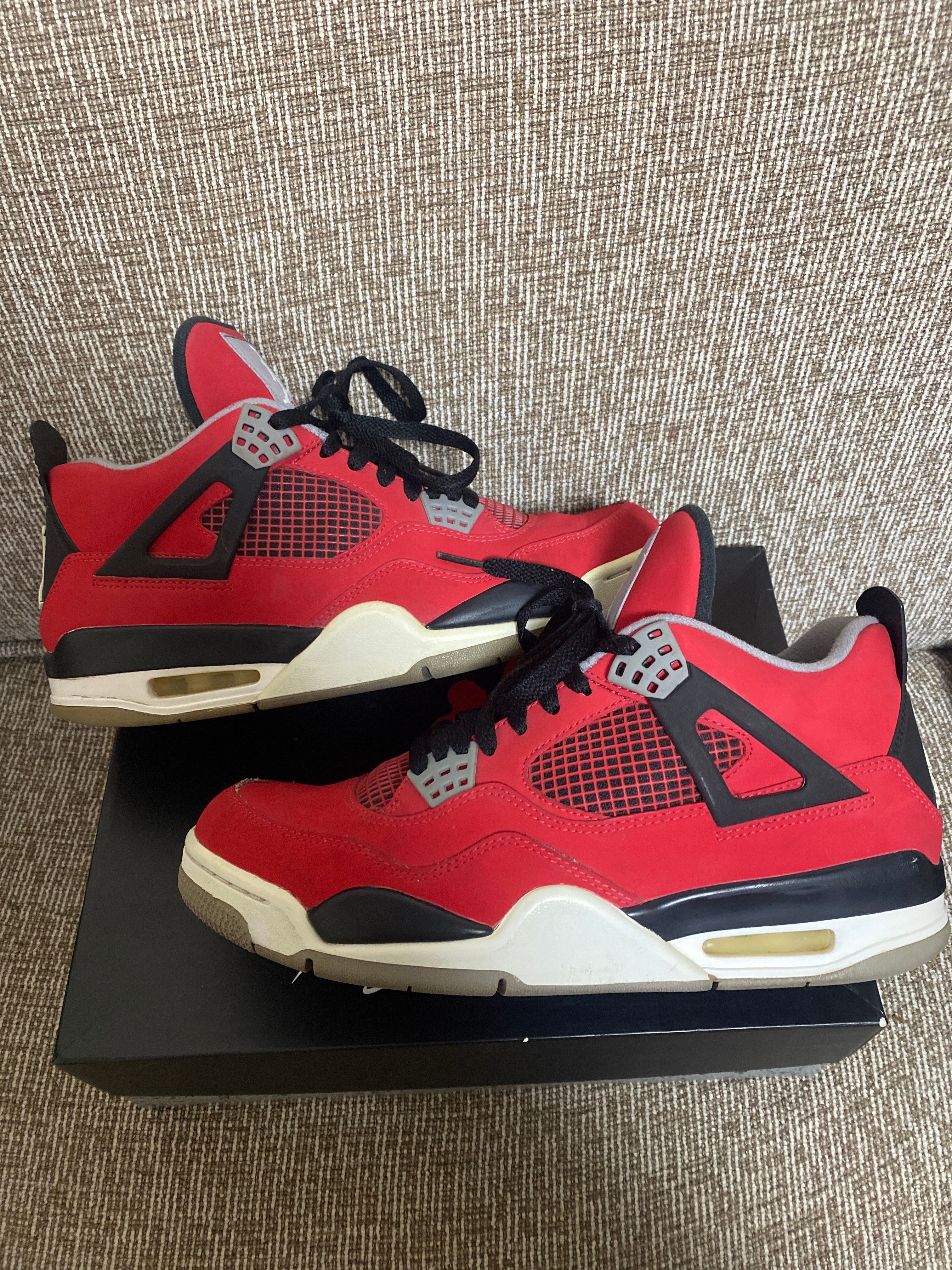 Nike Air Jordan 4 Retro "Toro Bravo"