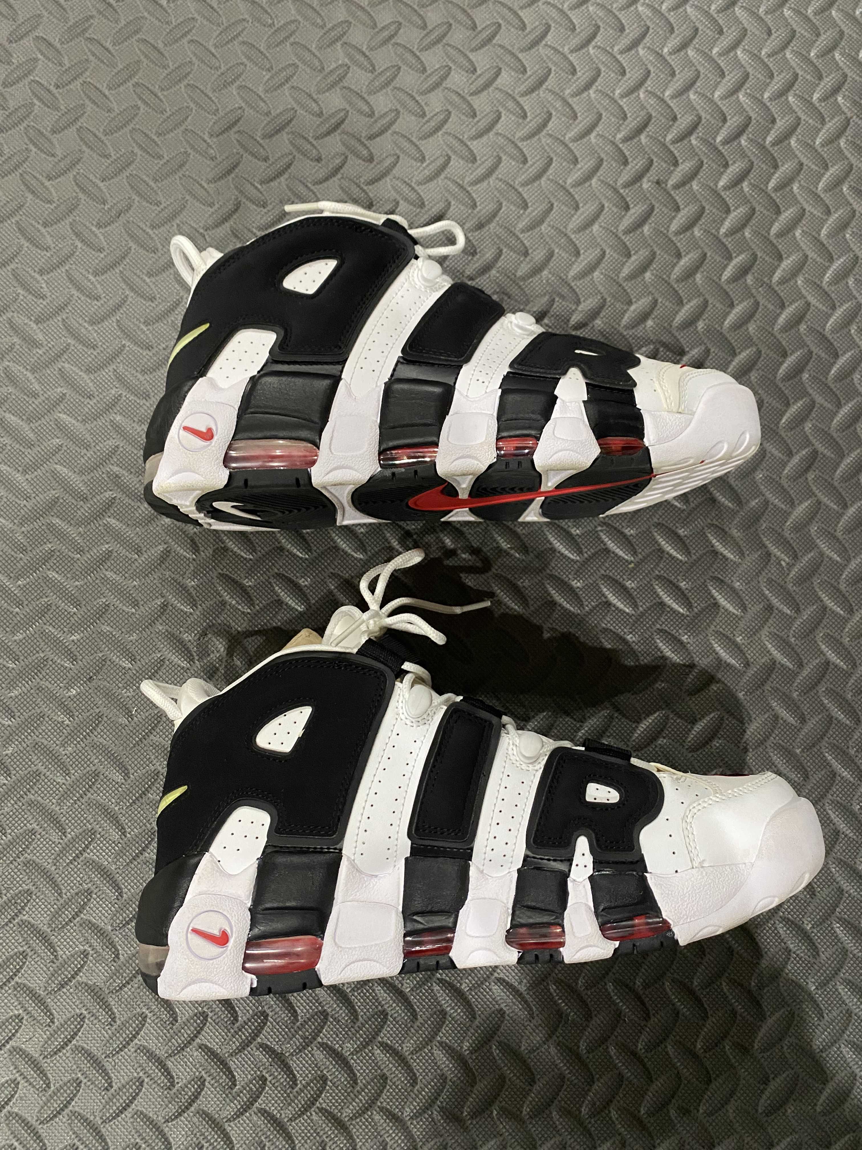 NIKE AIR MORE UPTEMPO "WHITE/BLACK/UNIVERSITY RED"(2020)