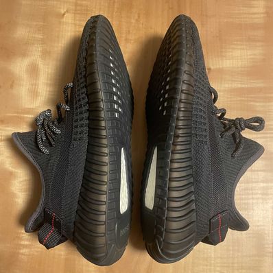 adidas YEEZY Boost 350 V2 "Black"