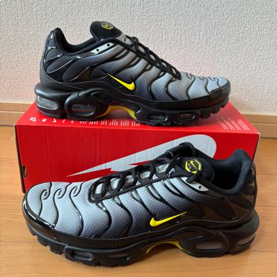 Nike Air Max Plus "Wolf Grey/Black/Opti Yellow"