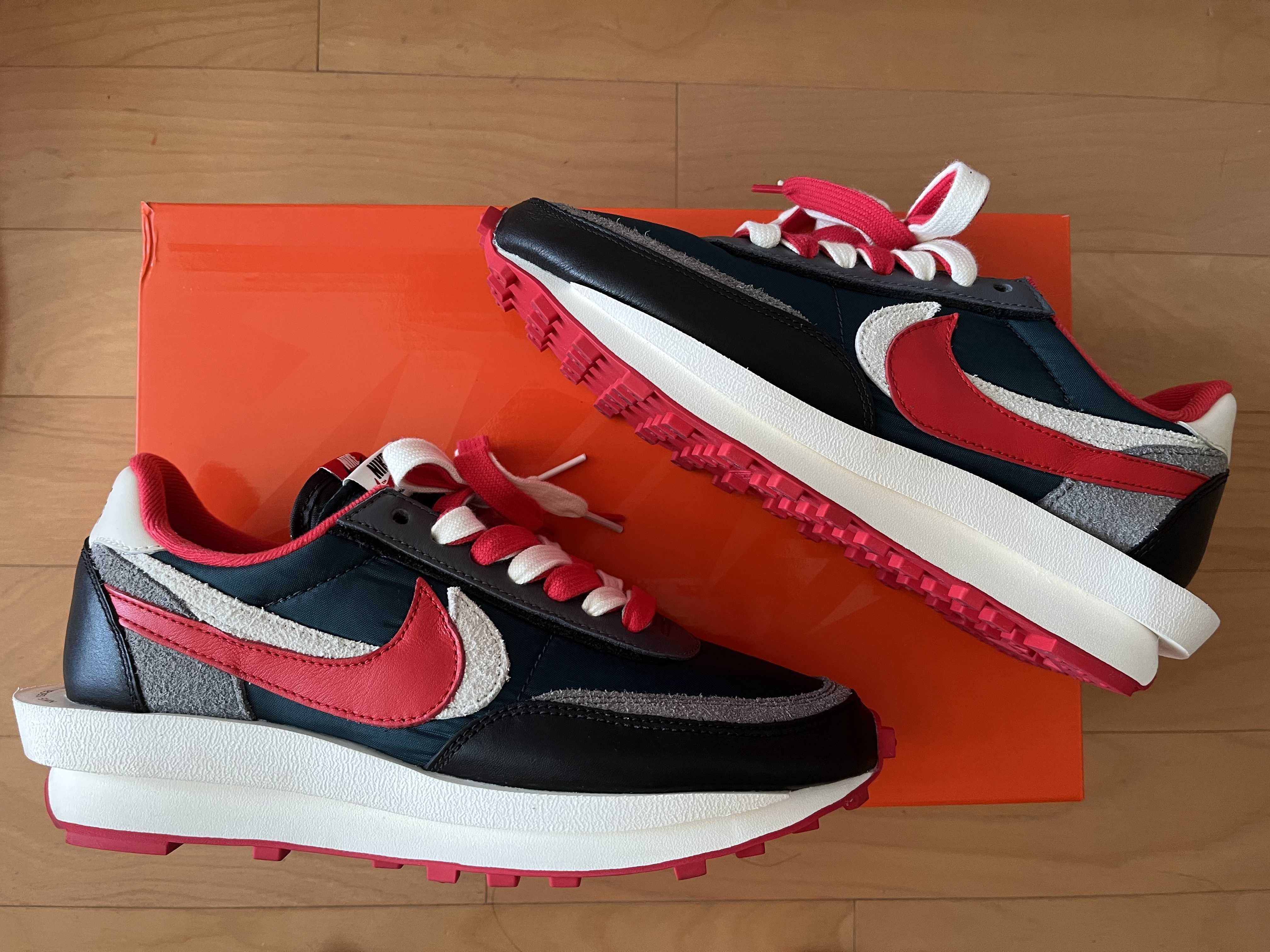 UNDERCOVER × sacai × Nike LD Waffle "Midnight Spruce/Pale Ivory-Dark Grey-University Red"