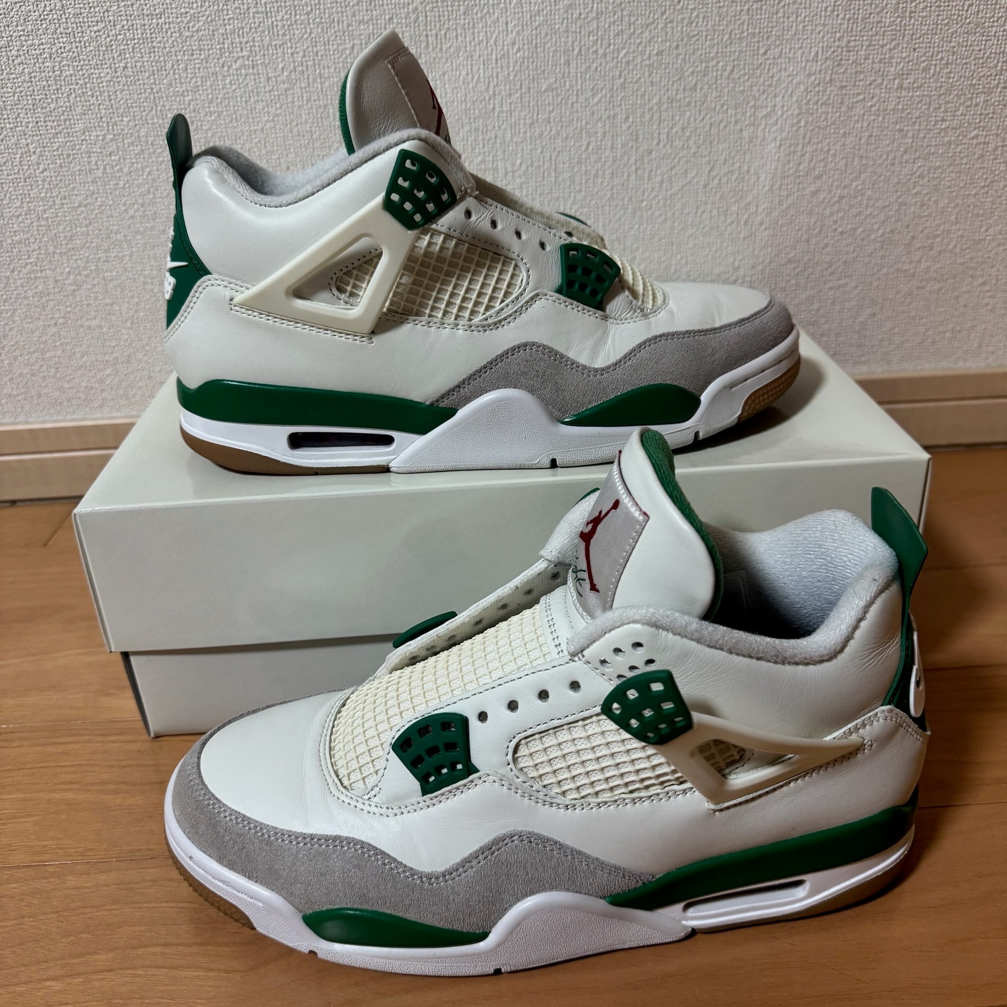 Nike SB × Air Jordan 4 Retro SP "Pine Green"