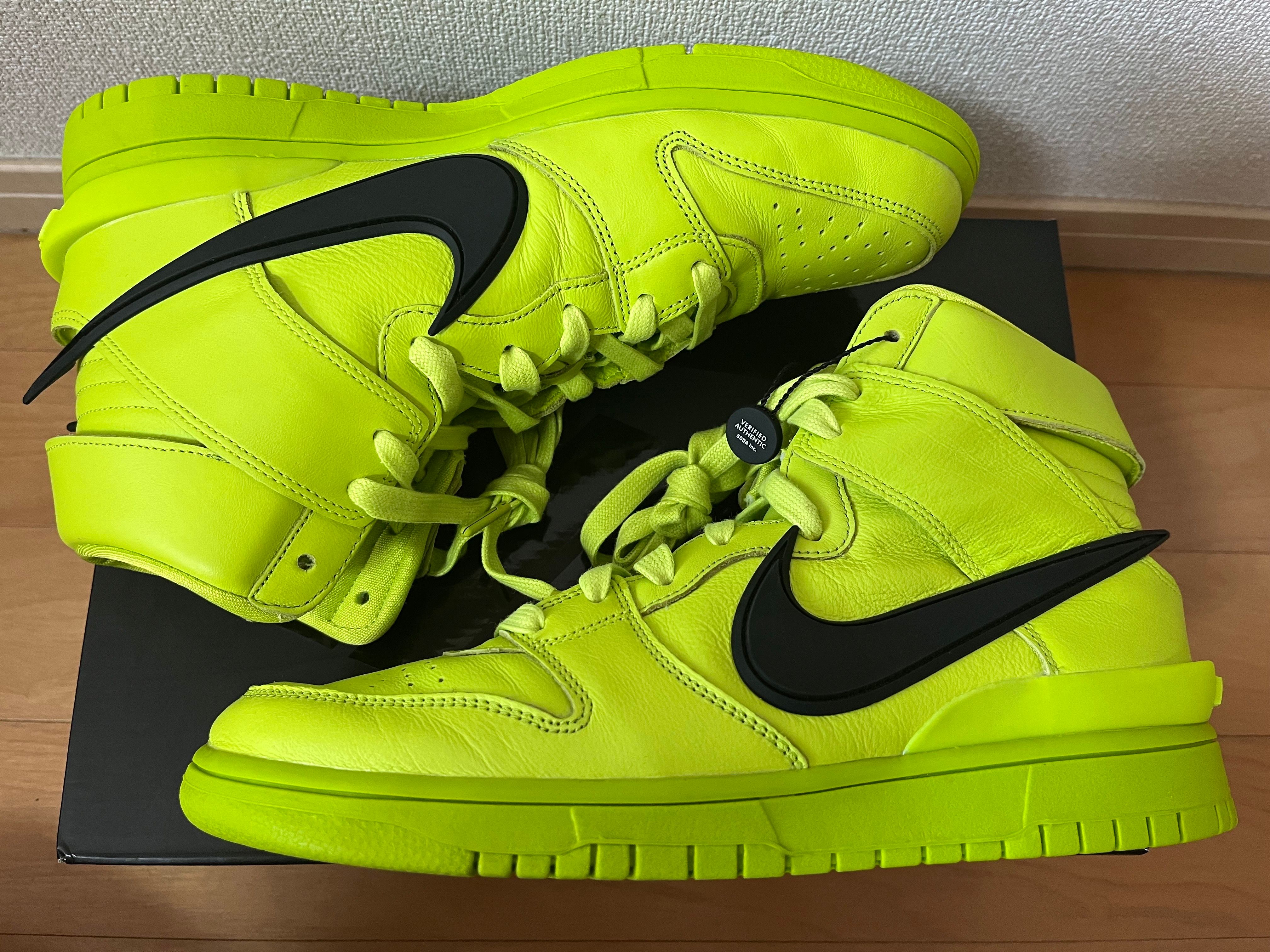 AMBUSH × NIKE DUNK HIGH "FLASH LIME"