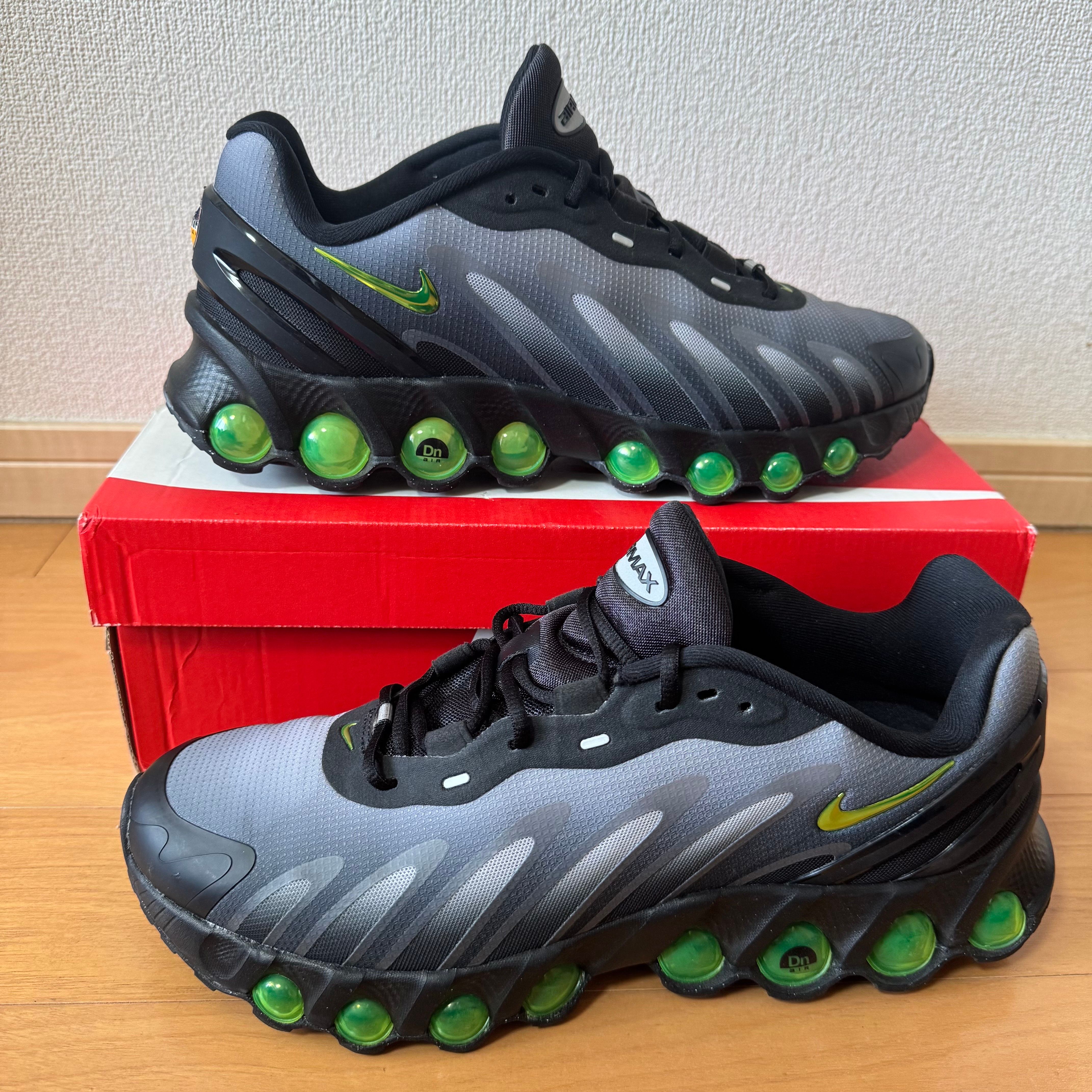 Nike Air Max DN8 "Black/Light Smoke Grey/Black/Volt"