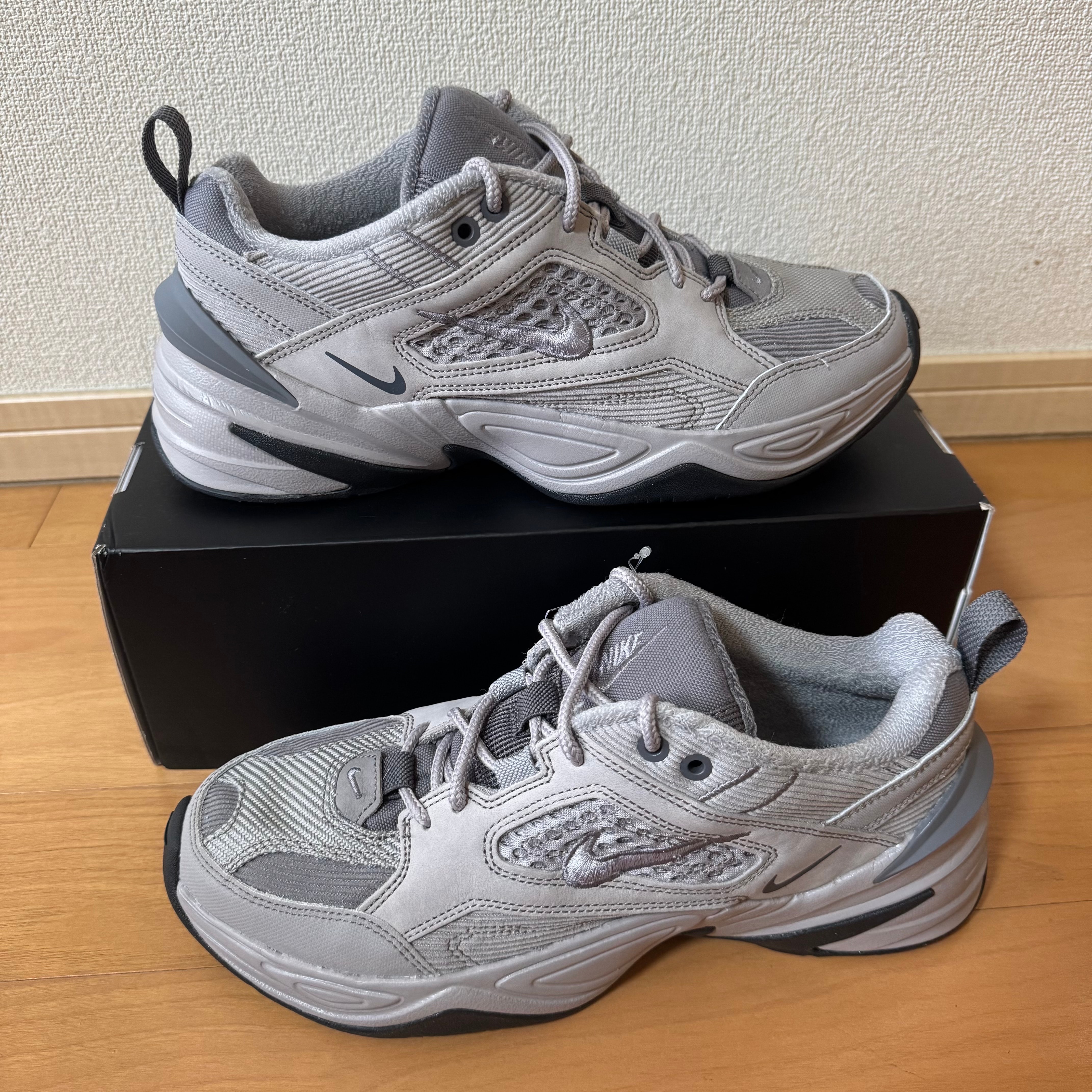 ナイキ M2K テクノ "アトモスフィア グレー"