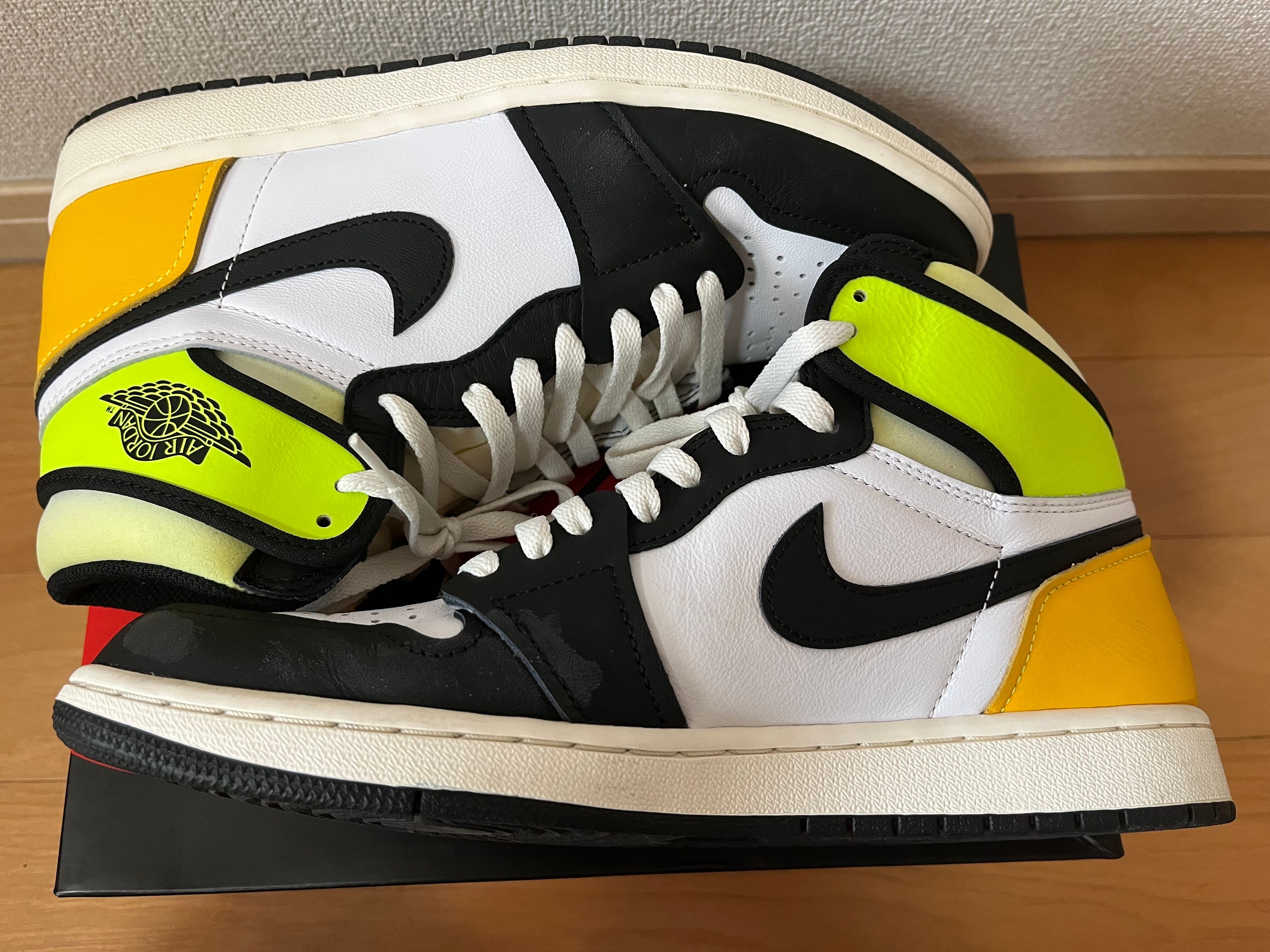 Nike Air Jordan 1 High OG "Volt Gold"