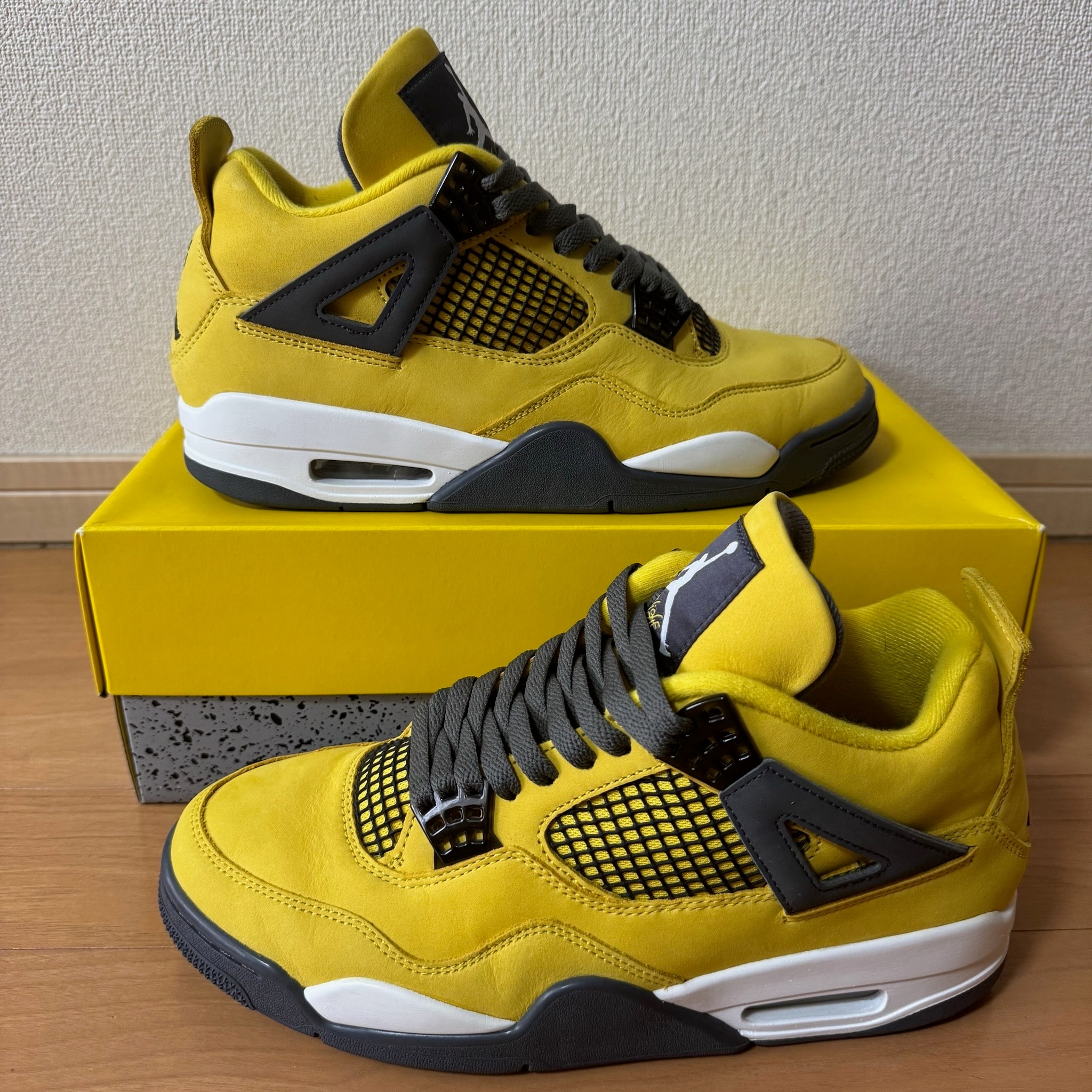 Nike Air Jordan 4 "Tour Yellow"