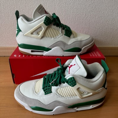 Nike SB × Air Jordan 4 Retro SP "Pine Green"