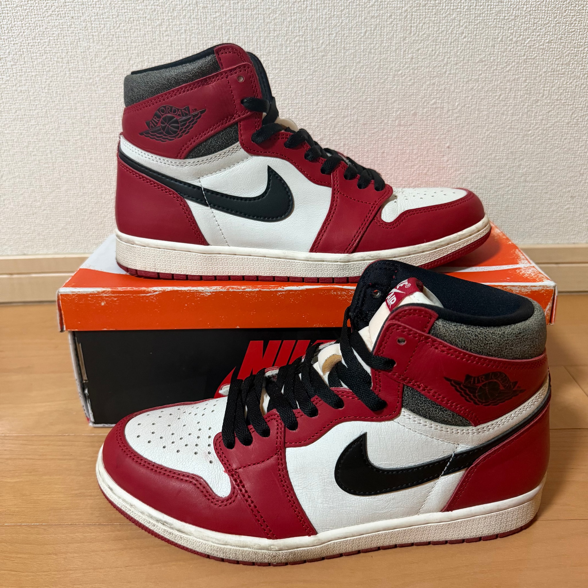 Nike Air Jordan 1 High OG "Lost & Found/Chicago"