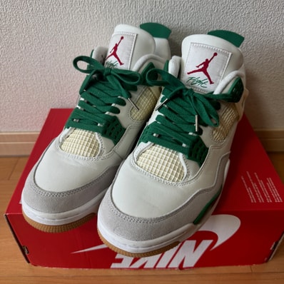 Nike SB × Air Jordan 4 Retro SP "Pine Green"